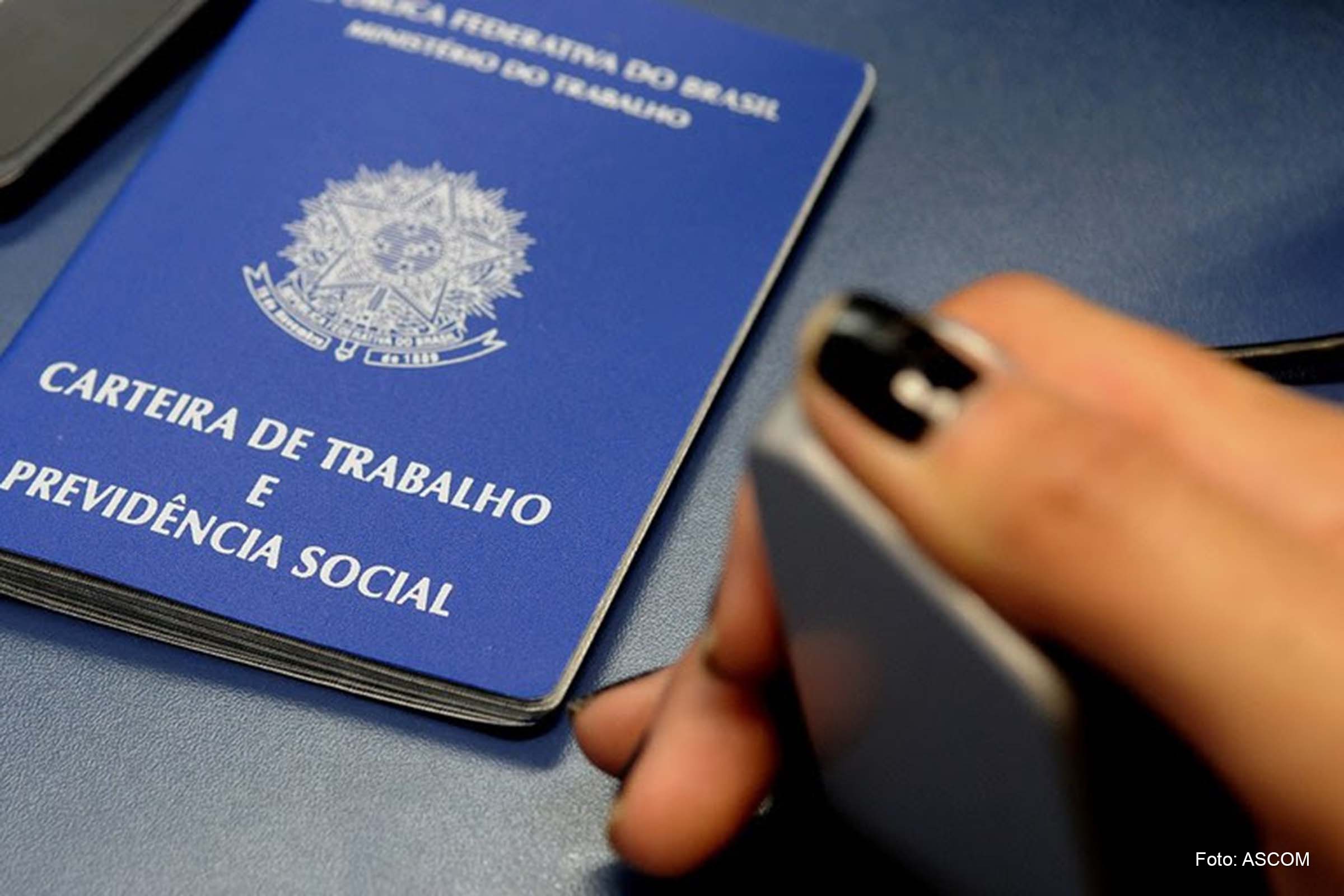 Em todo o Brasil, 180 mil novos postos de trabalho foram criados e país chegou ao recorde de 43 milhões de empregados com carteira assinada.