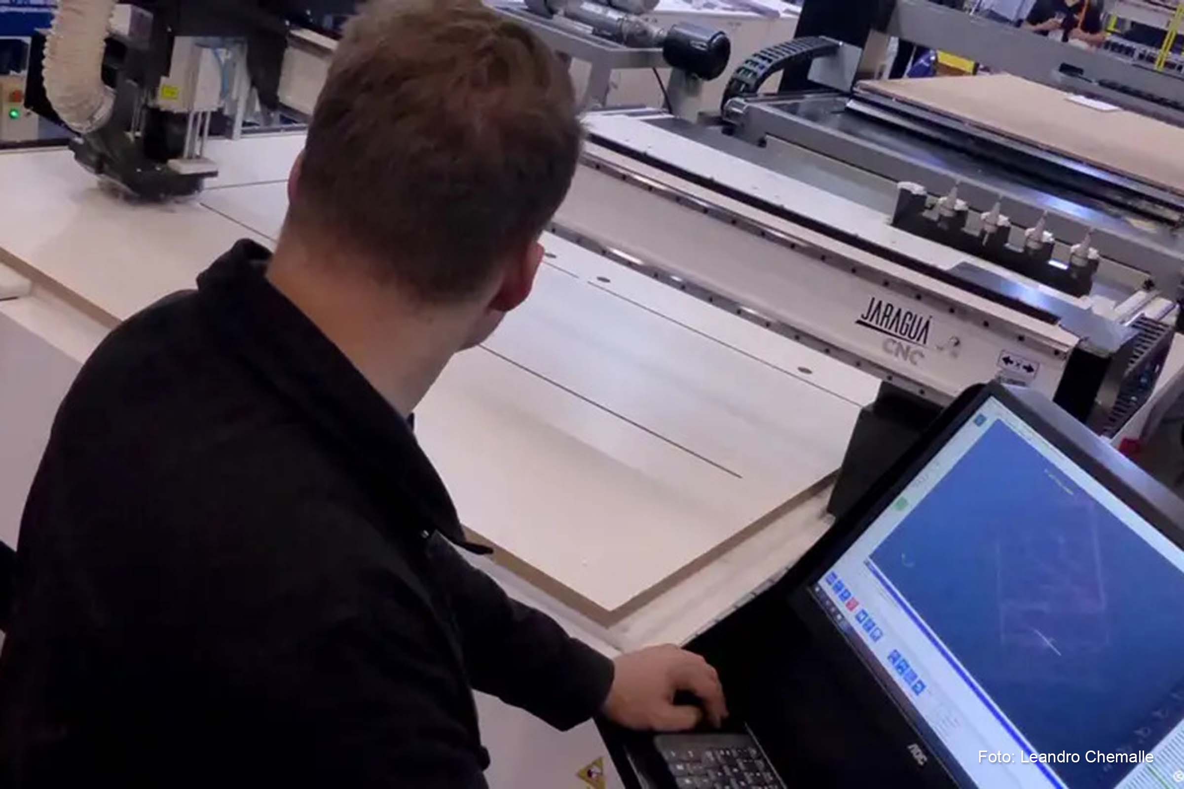 Qualidade da educação e percepção dos empresários sobre ambiente de negócios puxa país para baixo em estudo realizado por escola suíça.