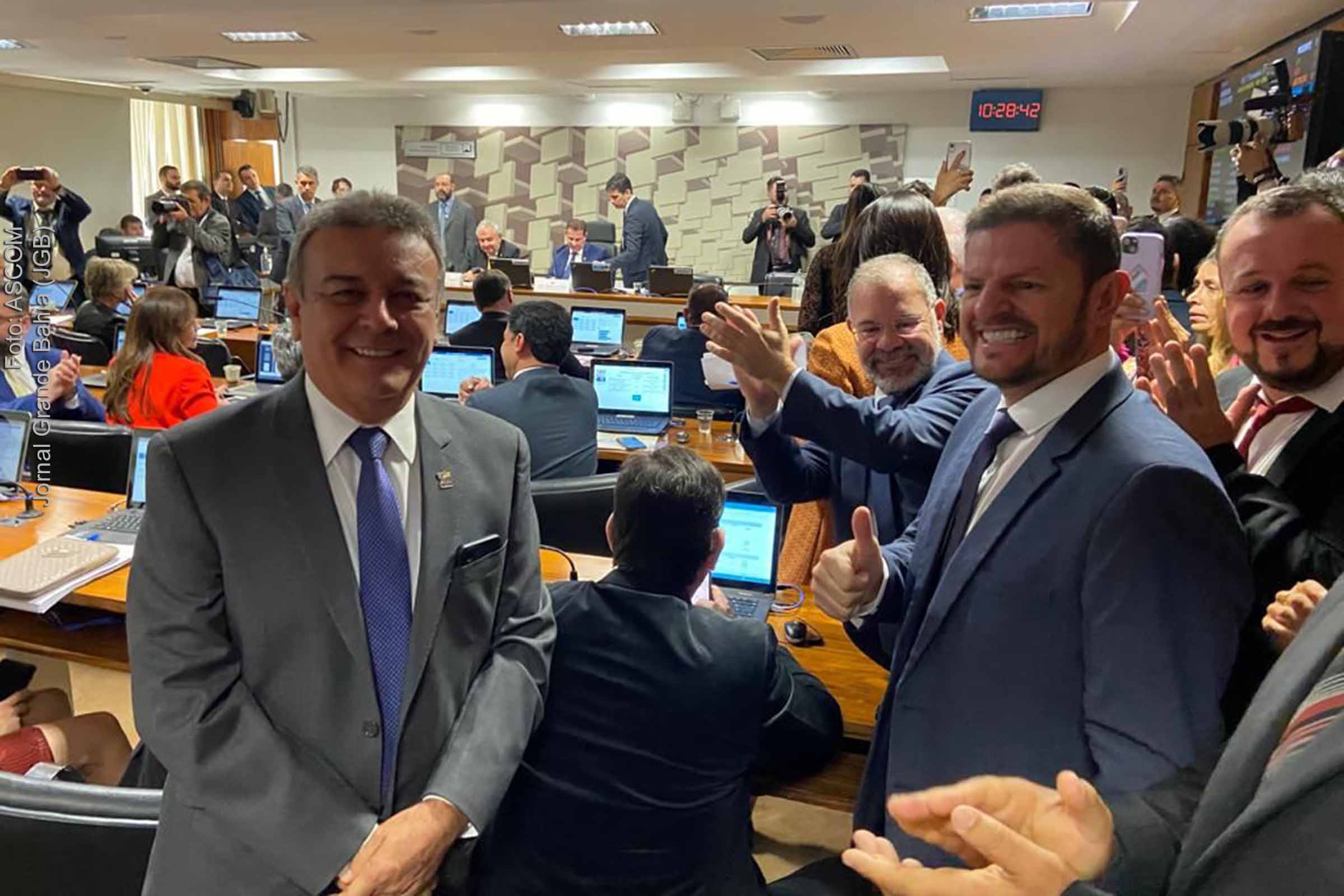 Projeto de Lei 334/2023 prorroga até 2027 a desoneração da folha de pagamento para 17 segmentos e inclui os municípios, diz Quinho, presidente da UPB.