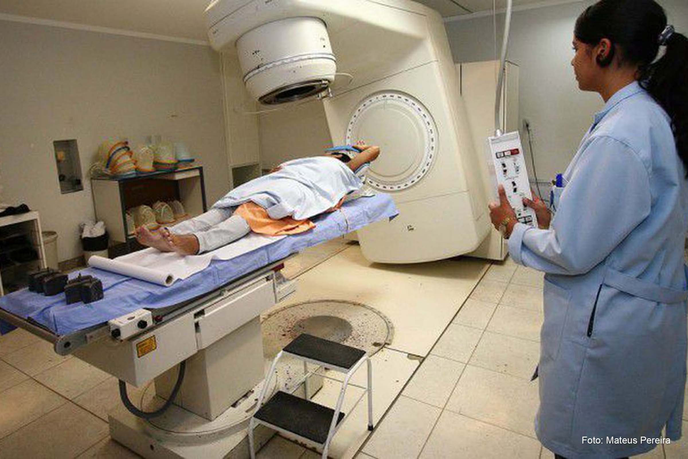 O Instituto Nacional do Câncer (INCA) calcula que cerca de 17% dos óbitos no Brasil ocorrem em decorrência de câncer.