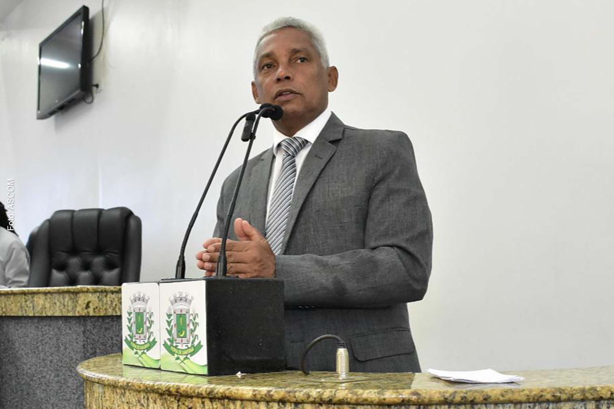"Precisamos debater este tema", alertou o vereador Silvio Dias (PT).
