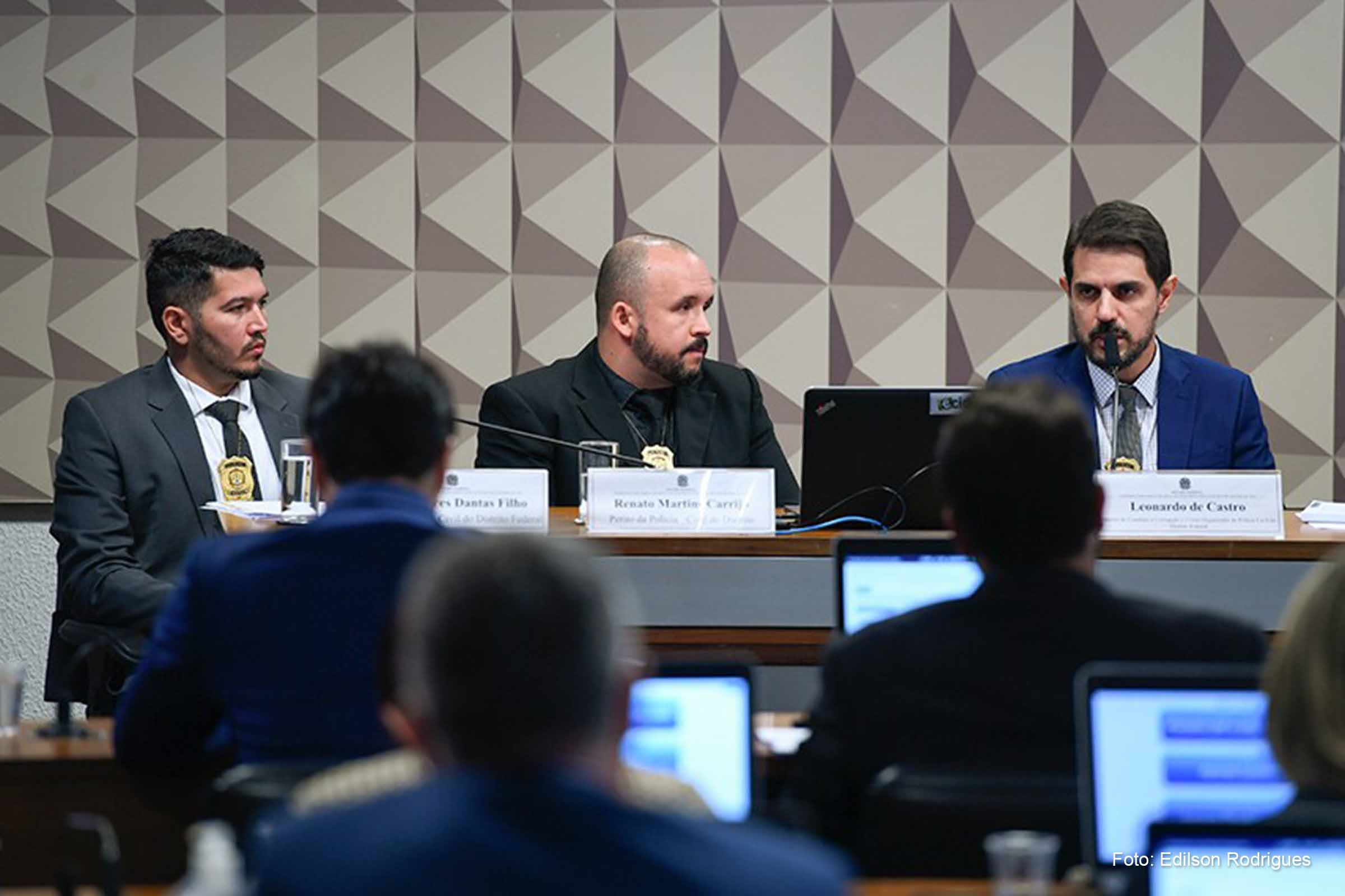 Envolvidos em ataque a bomba também tentaram invadir Polícia Federal, diz Polícia Civil