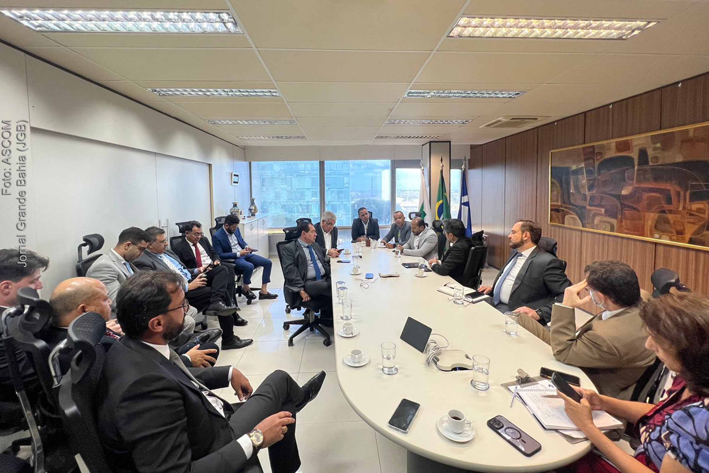 Advogado Laércio Guerra debate Reforma Tributária com secretário especial da Receita Federal; Encontro ocorreu em Brasília e foi agendado pelo deputado Zé Neto