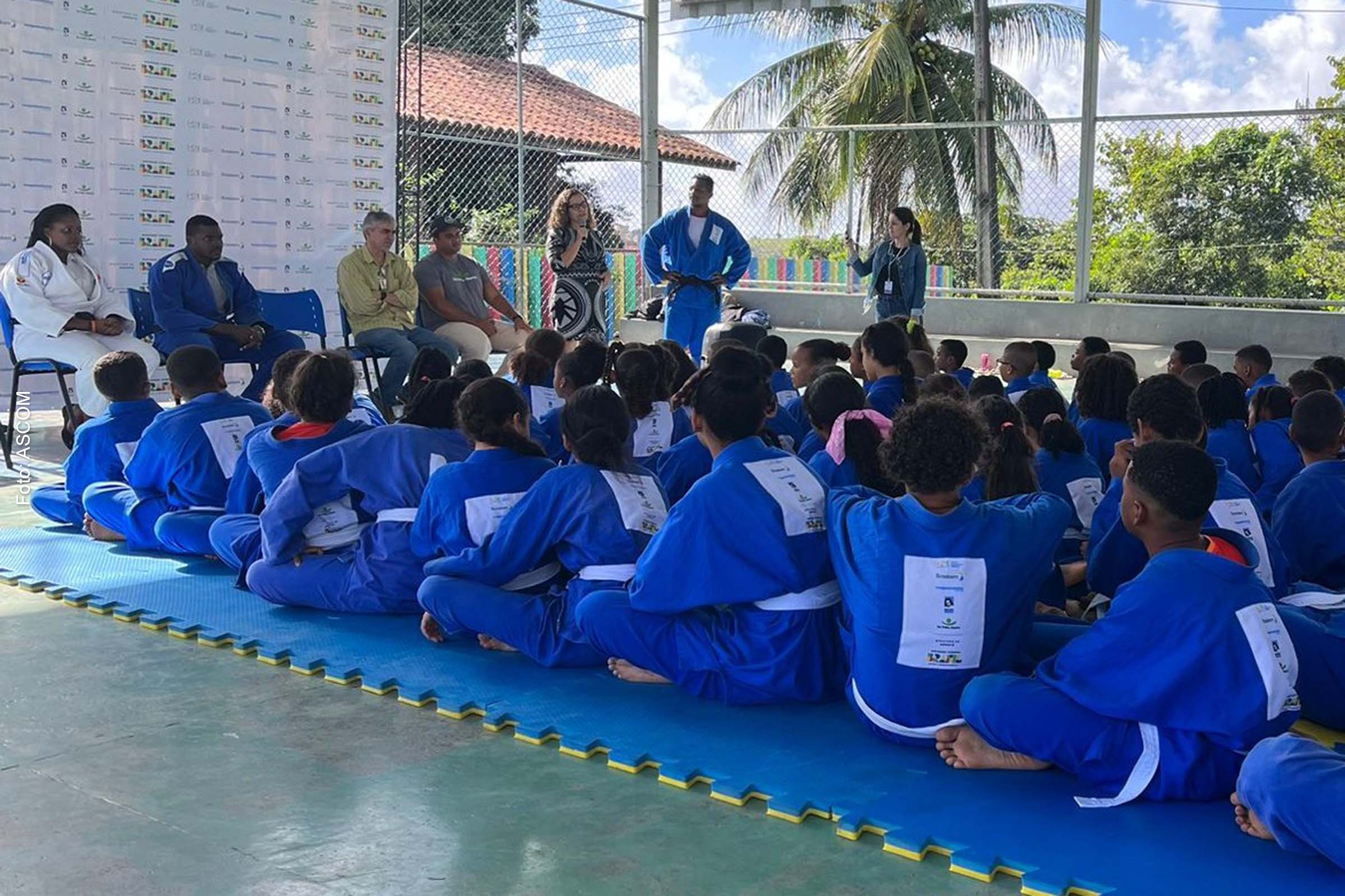 Projeto é realizado no Centro Educacional Santo Antônio, em Simões Filho, e conta com patrocínio da Braskem e Magazine Luiza e apoio da OSID.