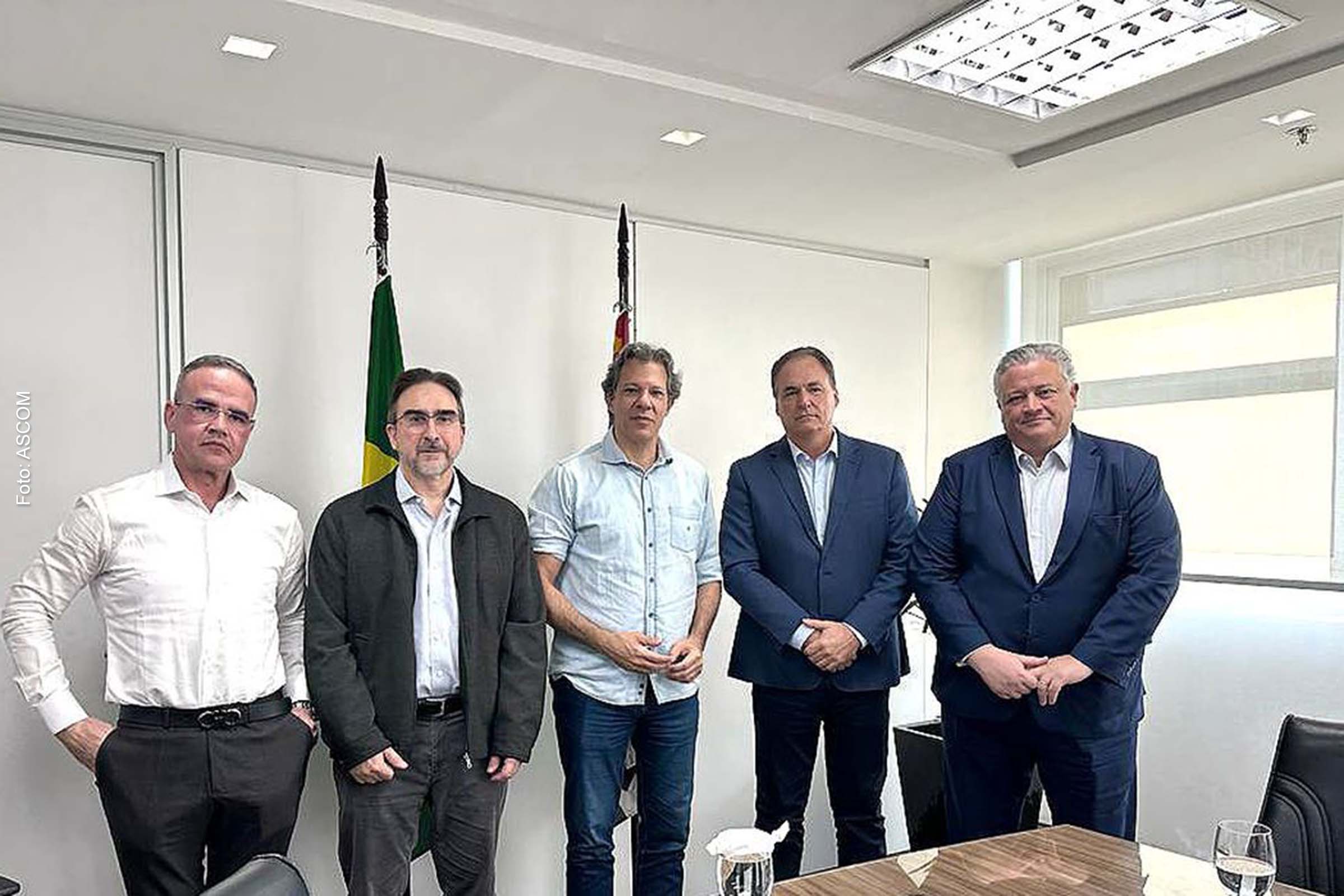Fernando Haddad, ministro da Fazenda, em reunião com representantes do Instituto para o Desenvolvimento do Varejo.