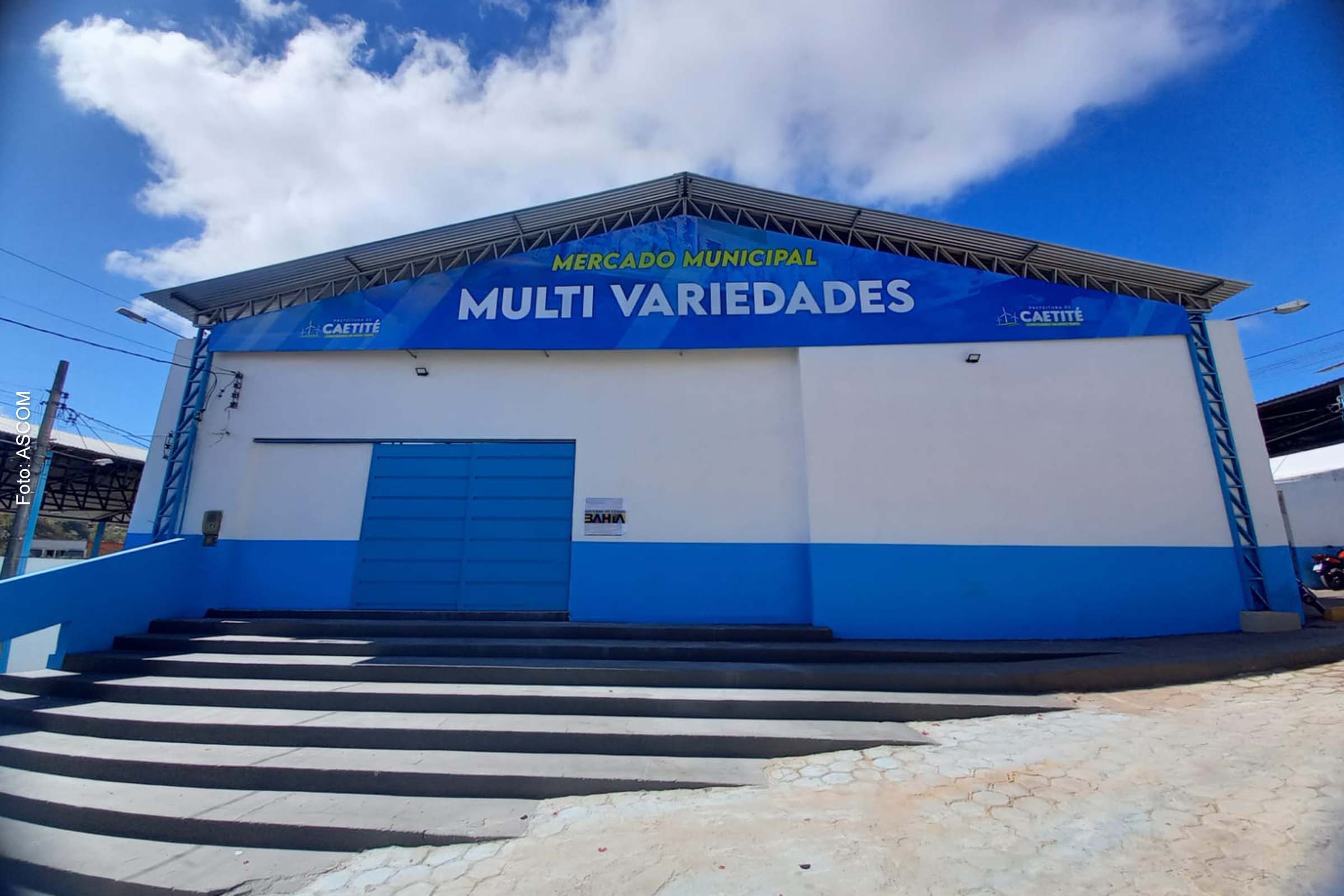 No Mercado Municipal, foi realizada a reforma geral do galpão de vestuário e de Multi Variedades.