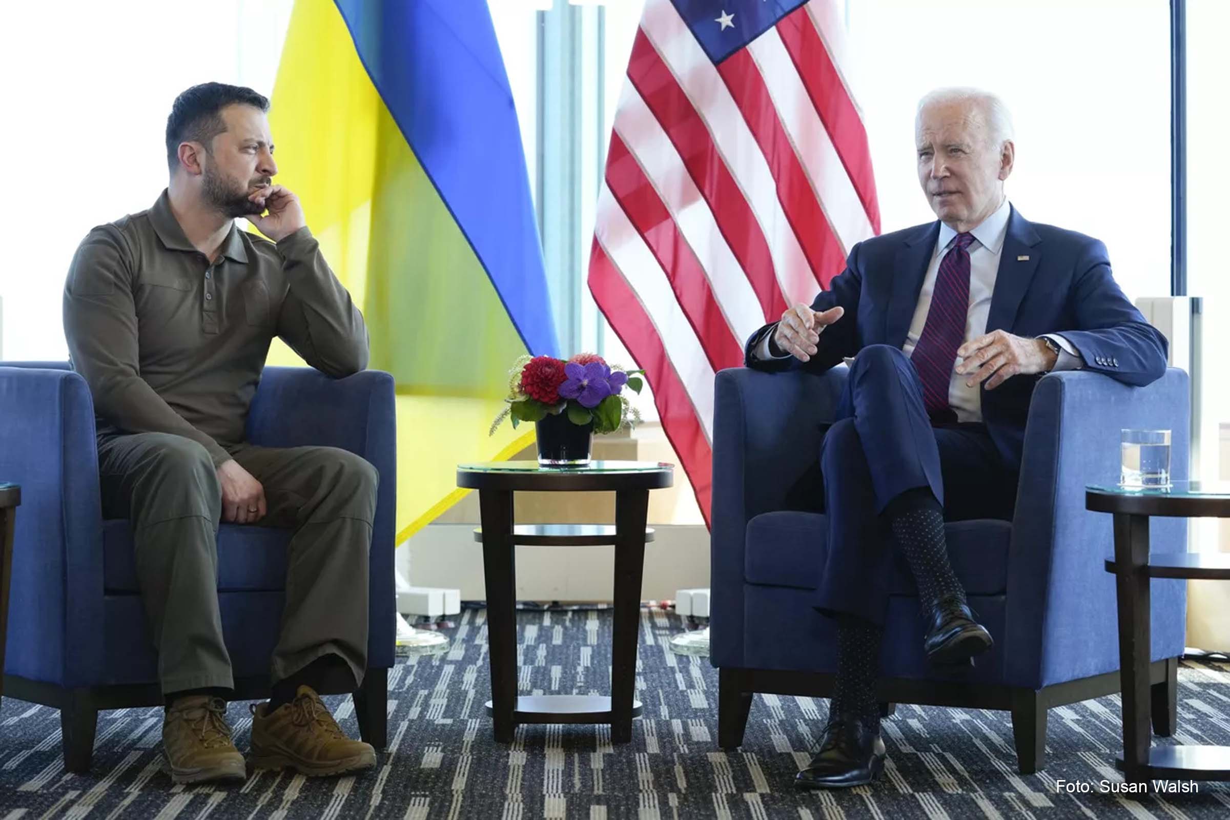 Vladimir Zelensky, presidente da Ucrânia, em reunião com Joe Biden, presidente dos EUA.