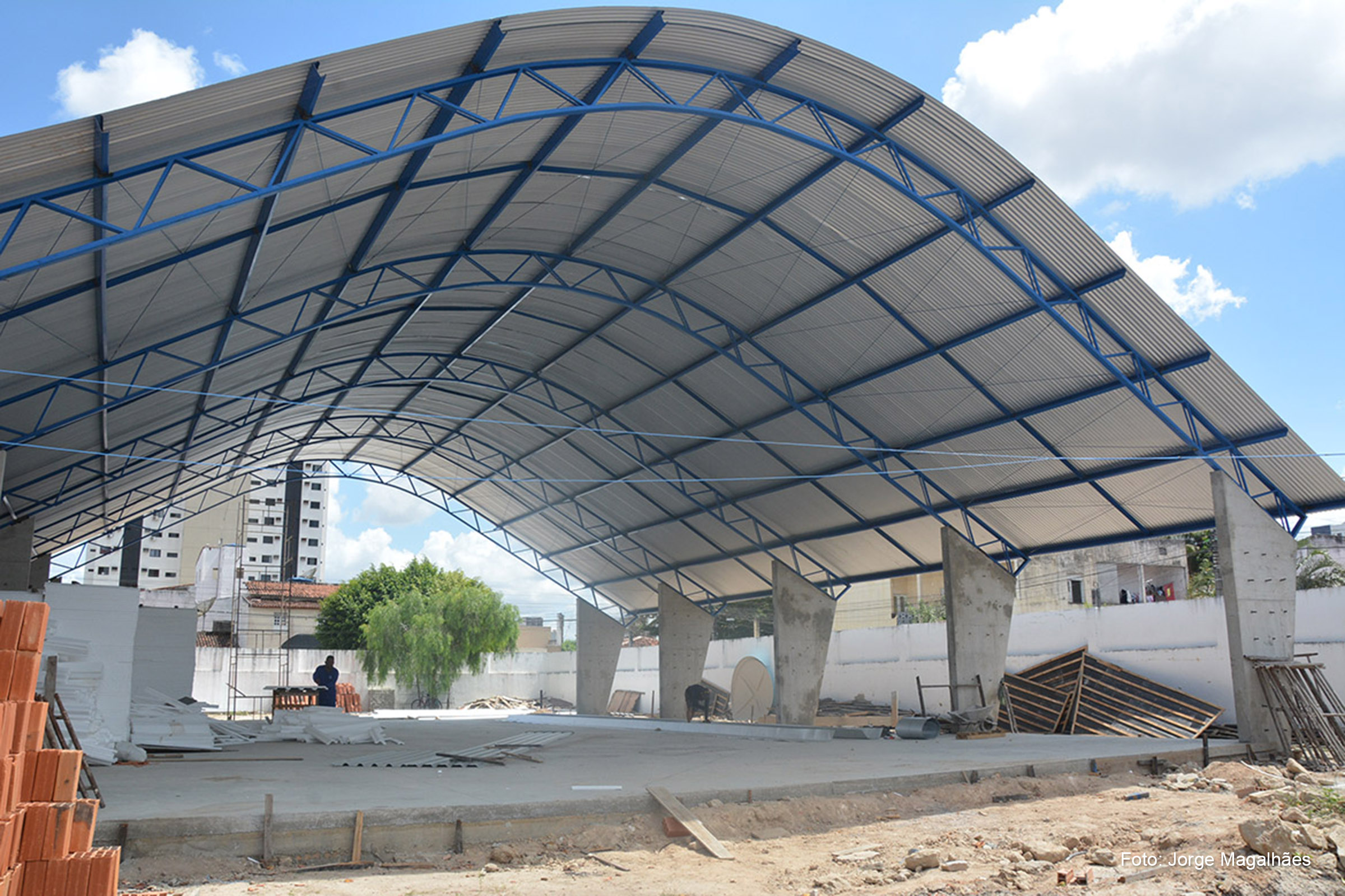 Cada unidade escolar contemplada receberá uma construção adequada às suas condições de espaço físico.