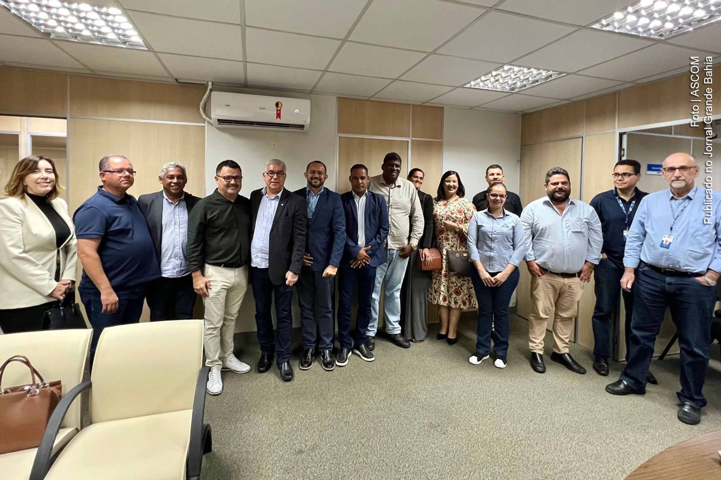 Salvador: Deputados Zé Neto e Robinson Almeida, e lideranças da comunidade de Feira de Santana debatem duplicação da Avenida de Contorno com equipe do DNIT