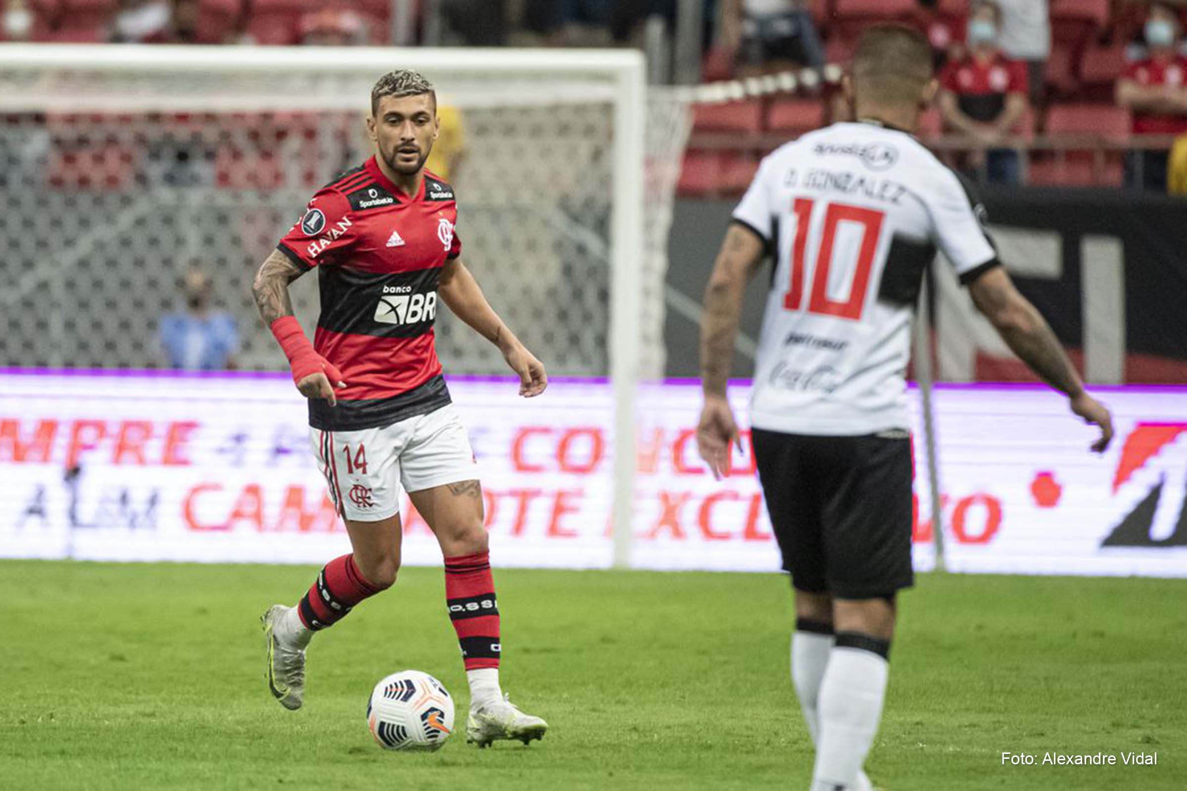 As equipes têm histórico de confrontos acirrados, aumentando a expectativa para o duelo.