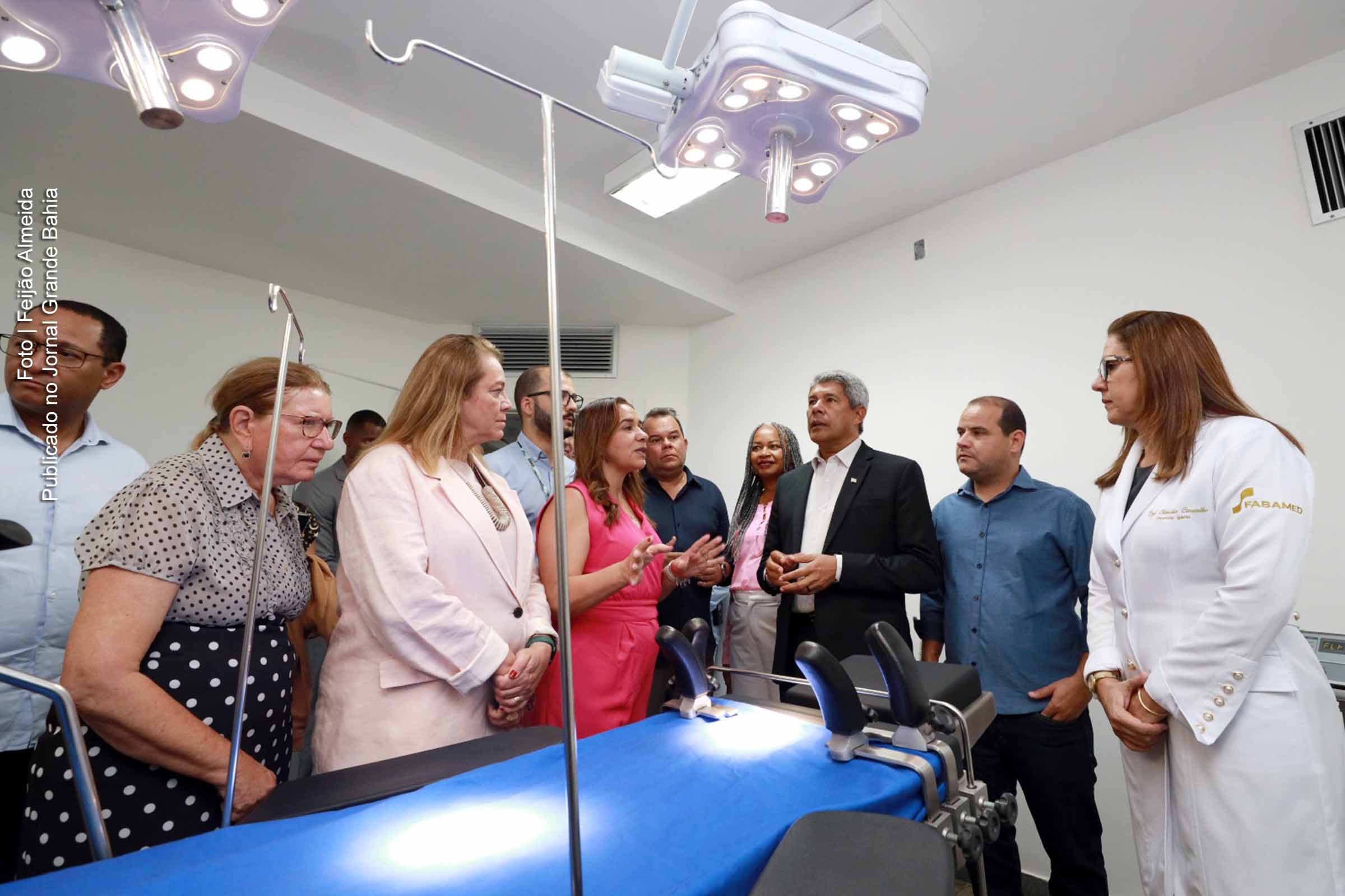 Governador Jerônimo Rodrigues visita instalações do Hospital Estadual 2 de Julho em Salvador.