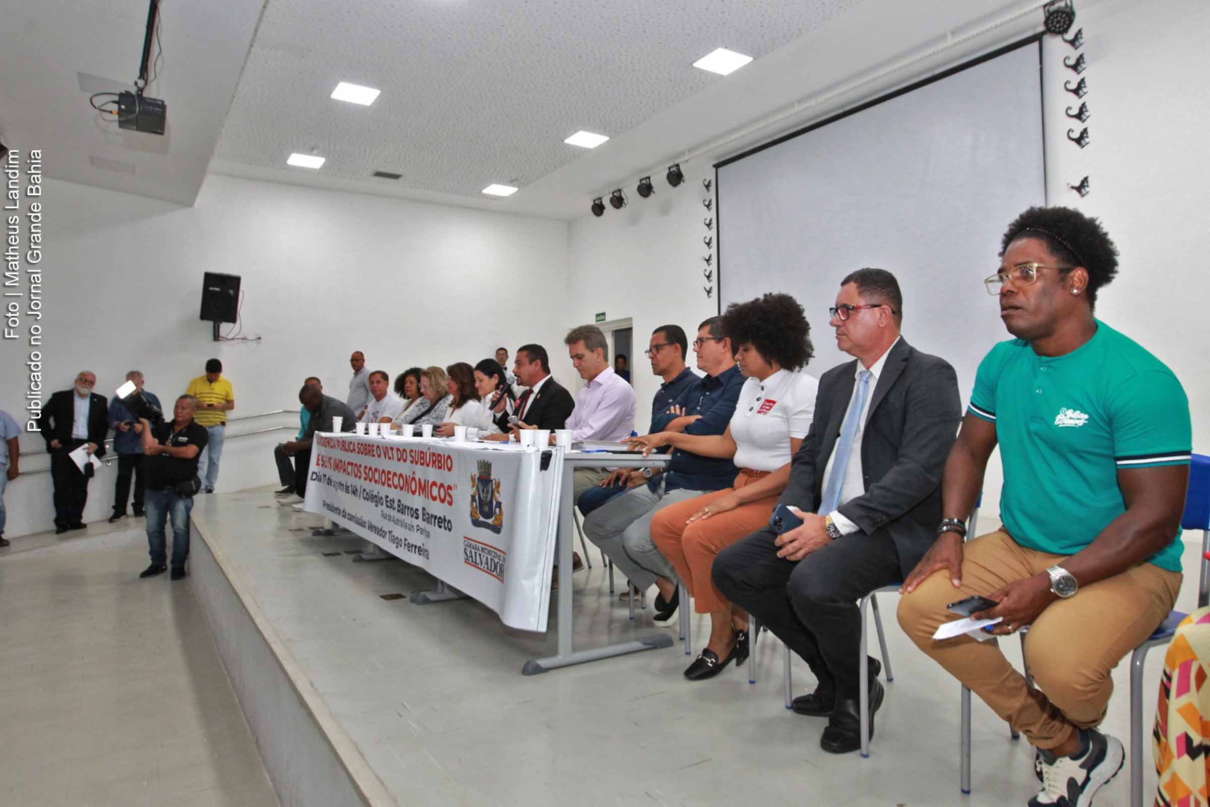 Governo Jerônimo realiza audiência pública sobre futuro da mobilidade urbana no Subúrbio de Salvador.