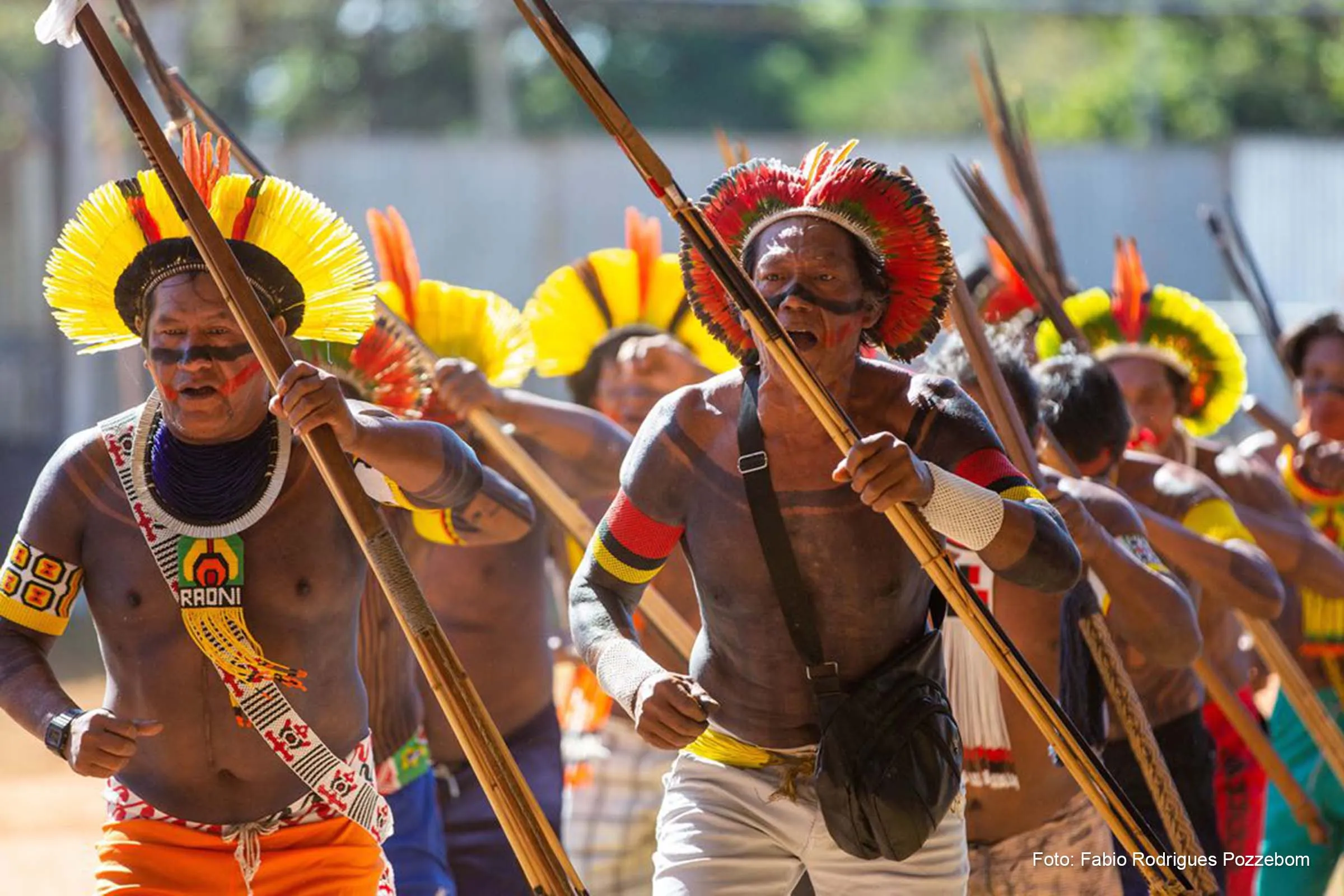 A região amazônica é alvo constante de atividades econômicas predatórias que têm impactos socioambientais graves.
