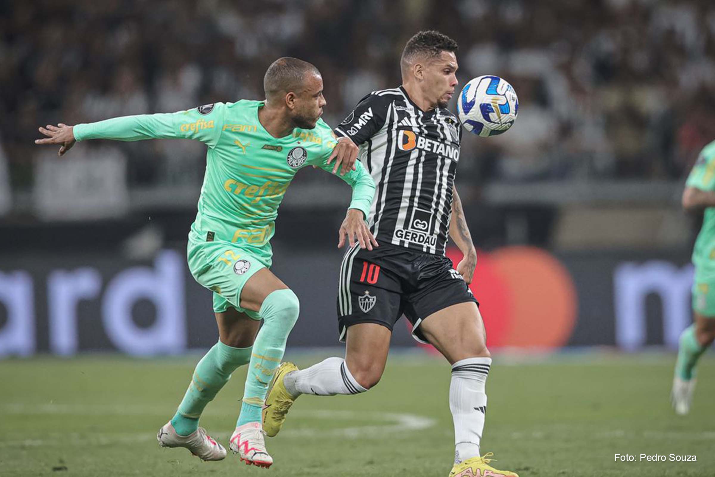 Atlético-MG busca uma virada contra o Palmeiras após uma série de resultados negativos.