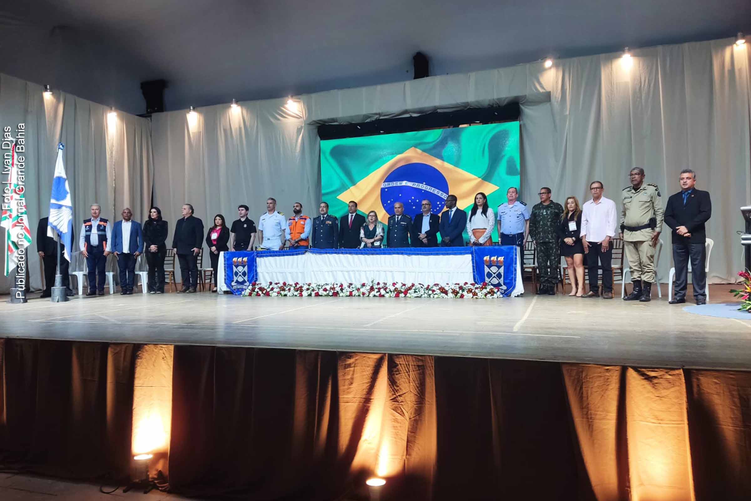 IV Congresso Internacional de Desastres em Massa em Feira de Santana reúne profissionais da saúde, peritos e forças de segurança para discutir preparação e resposta em situações de desastres.