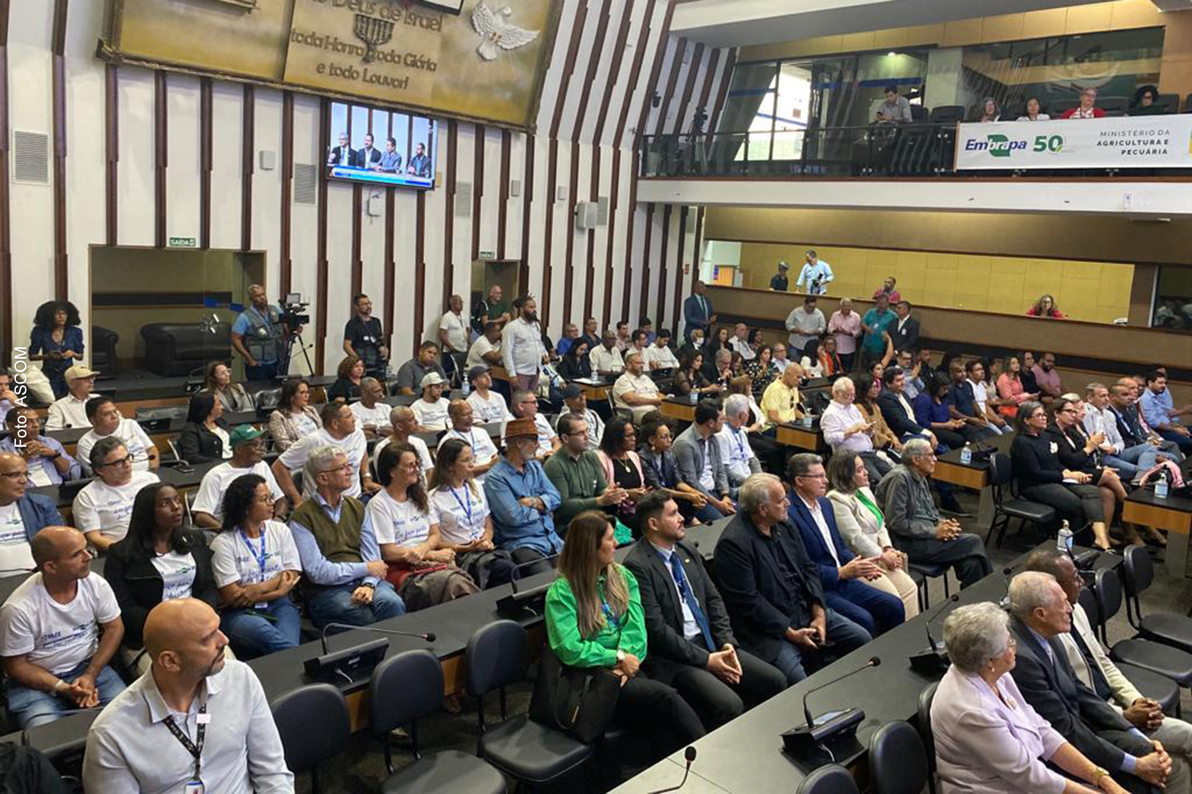 Sessão especial na ALBA celebra os 50 anos da Embrapa