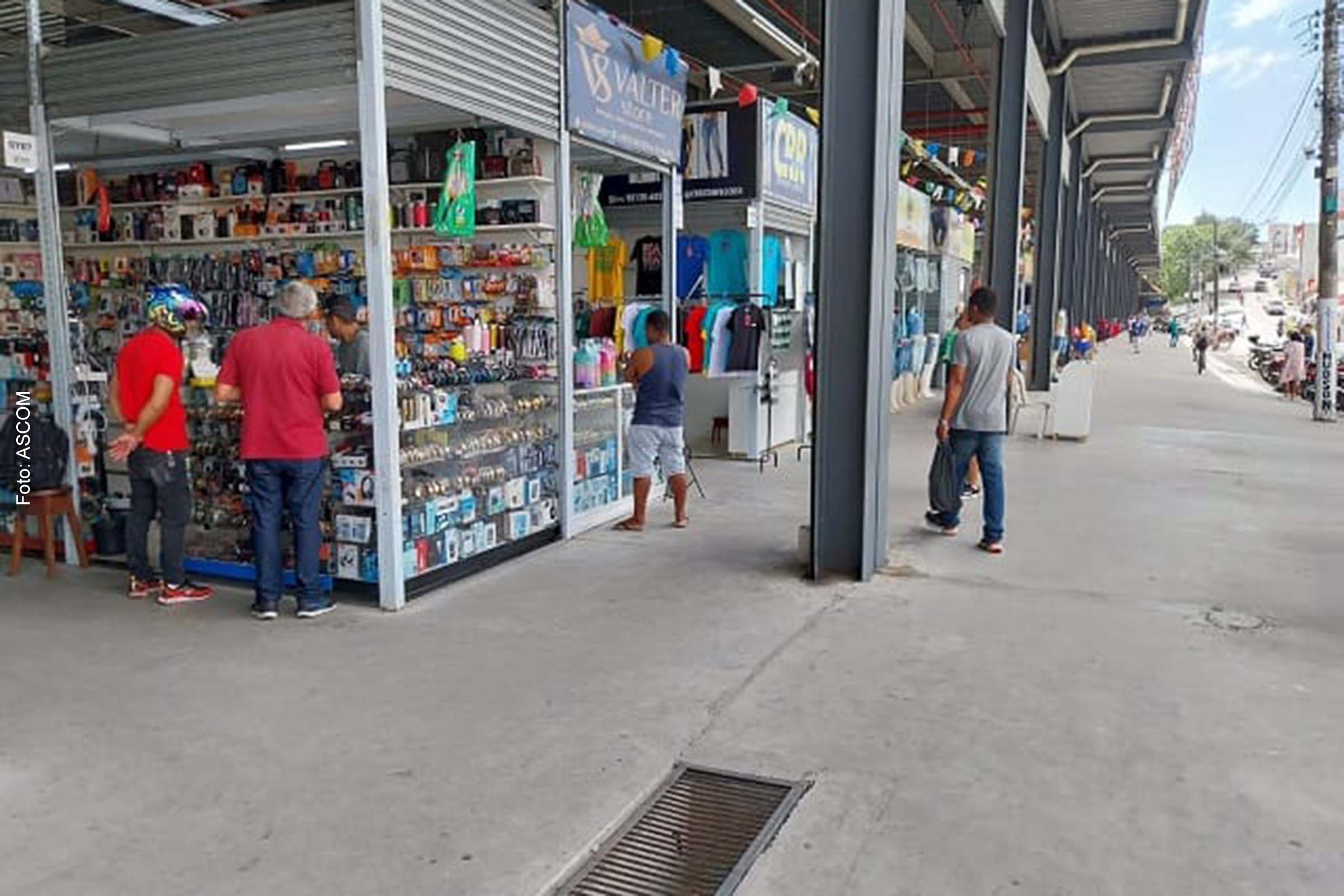 Além de Jhonata Monteiro, a comissão que investiga o Shopping Popular de Feira de Santana é composta pelos vereadores Sílvio Dias (PT) e Luiz da Feira (Avante).