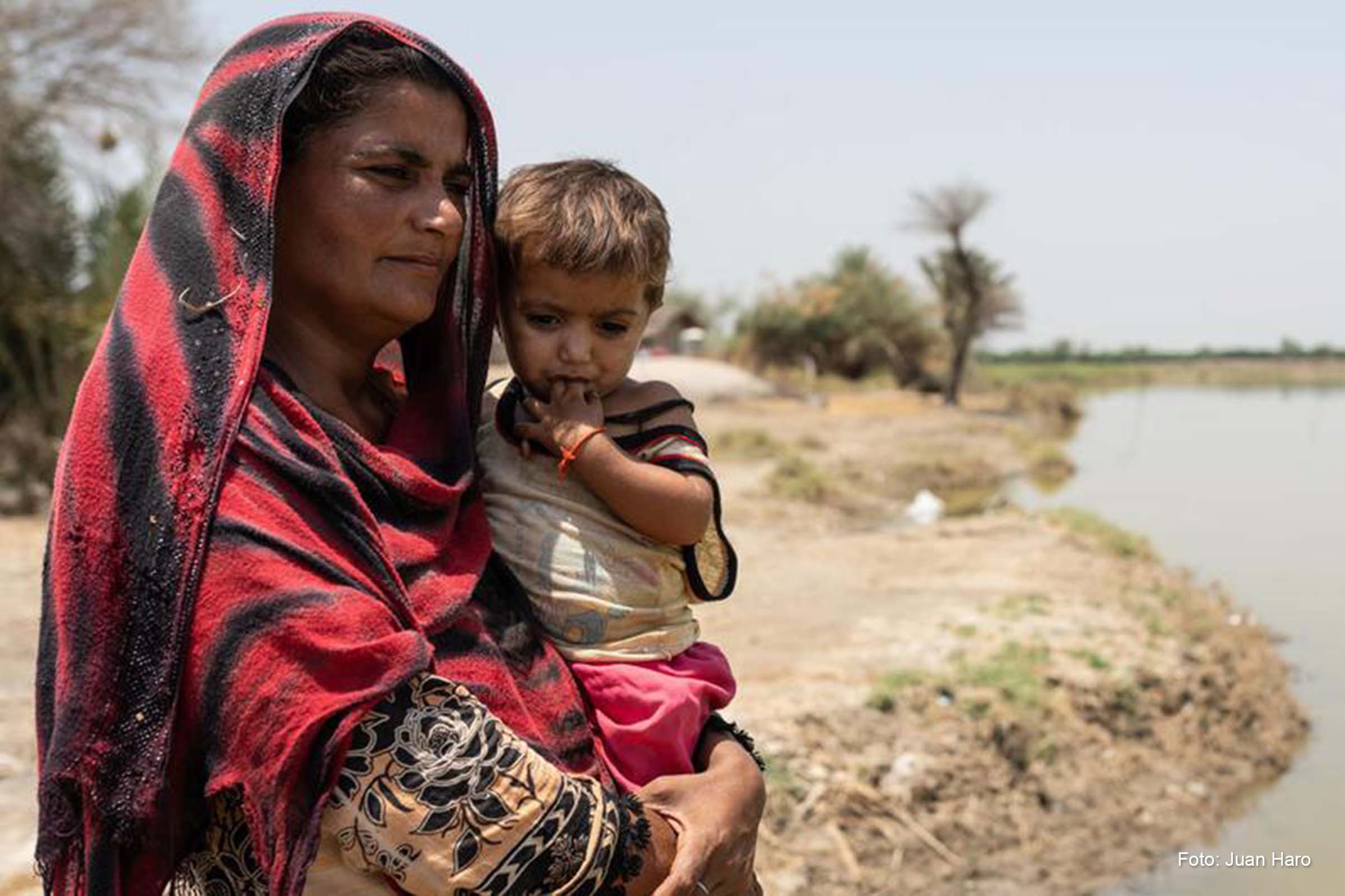 Acnur pede novo compromisso internacional em favor dos necessitados.