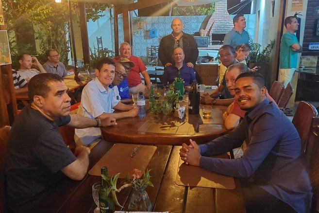 Deputado João Leão e jornalistas de Salvador e Feira de Santana dialogam durante encontro na cidade de Barra, no Oeste da Bahia.