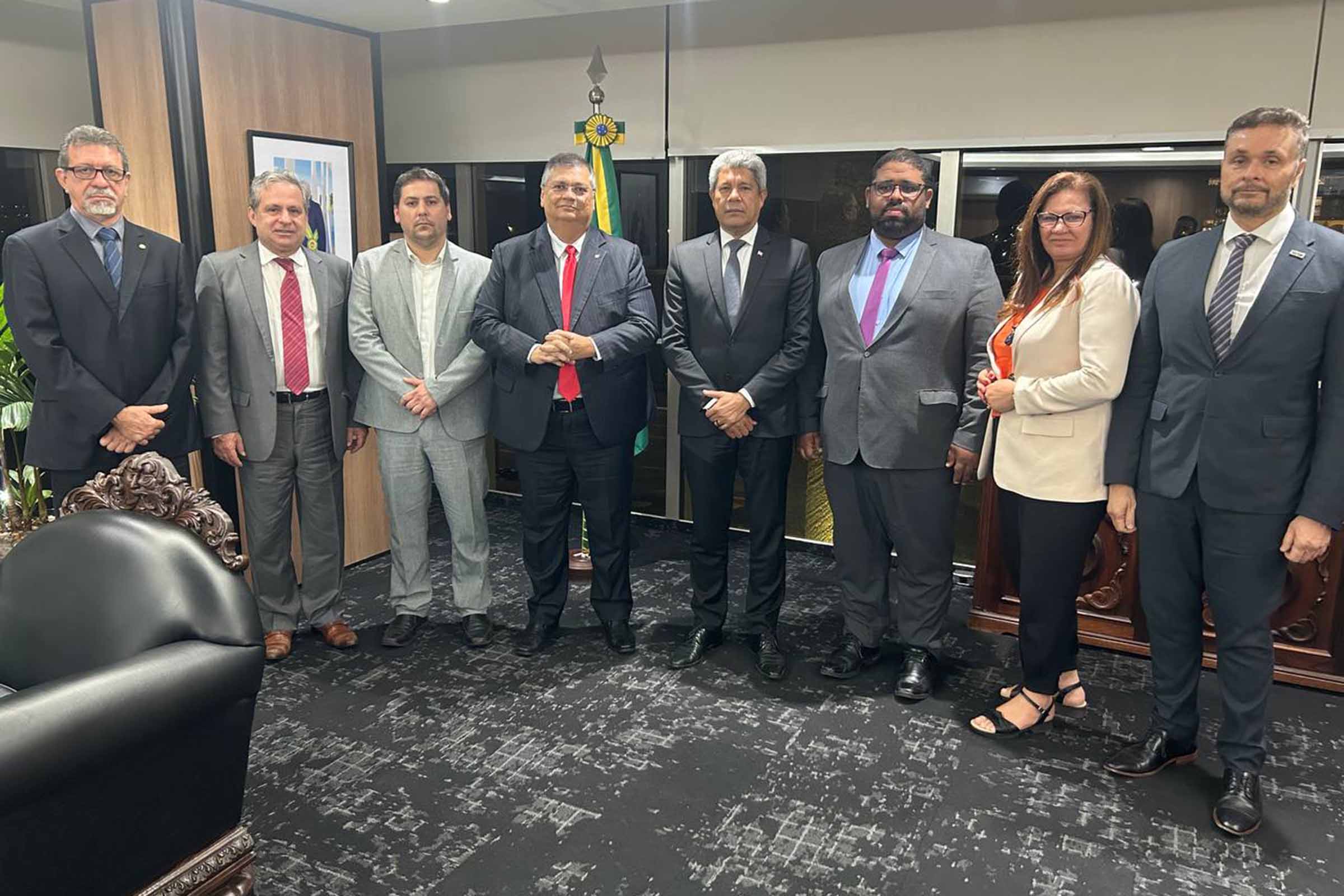 Governador Jerônimo Rodrigues reforça parceria em Segurança Pública da Bahia durante encontro com ministro Flávio Dino