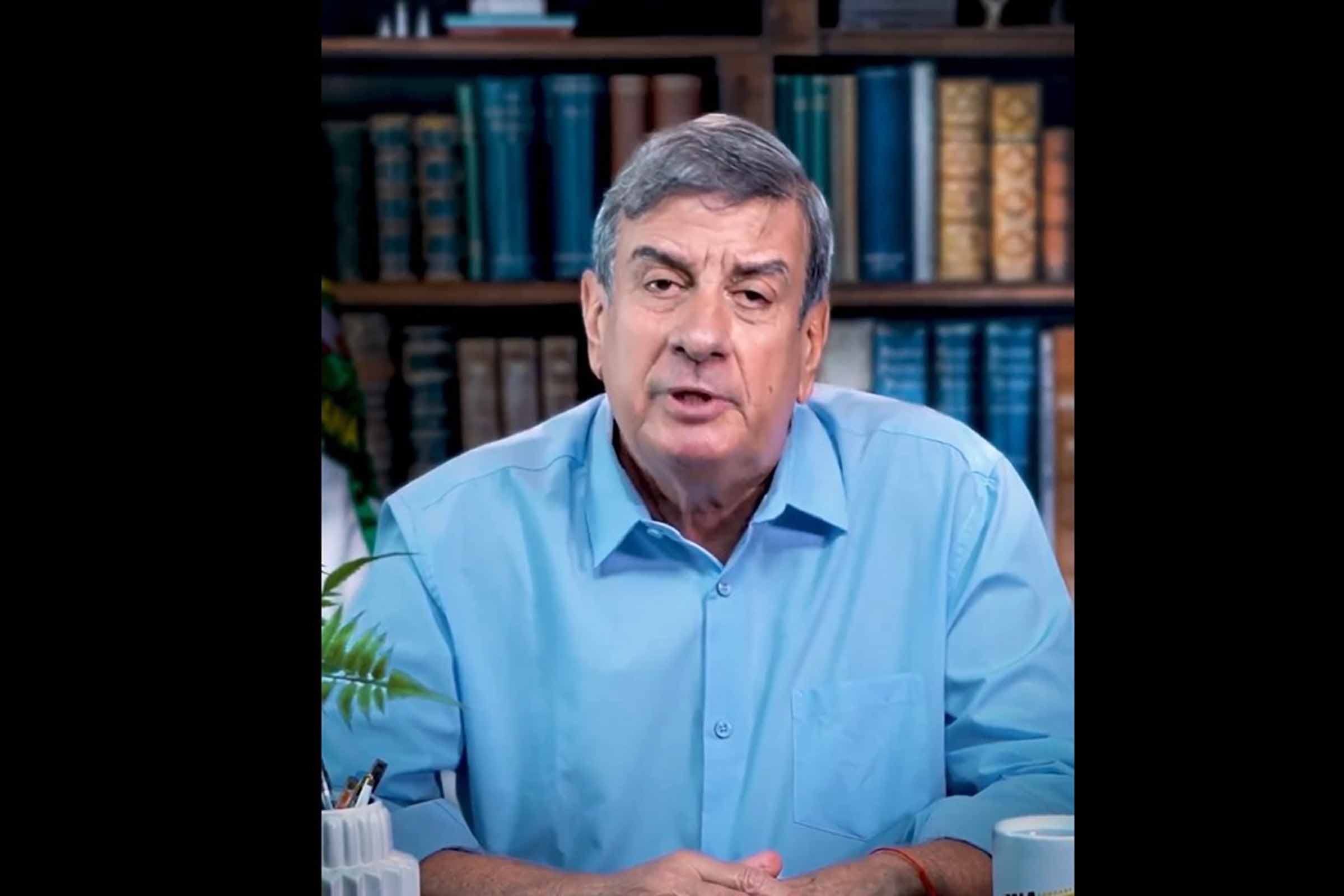 Prefeito Colbert Martins Filho (MDB).