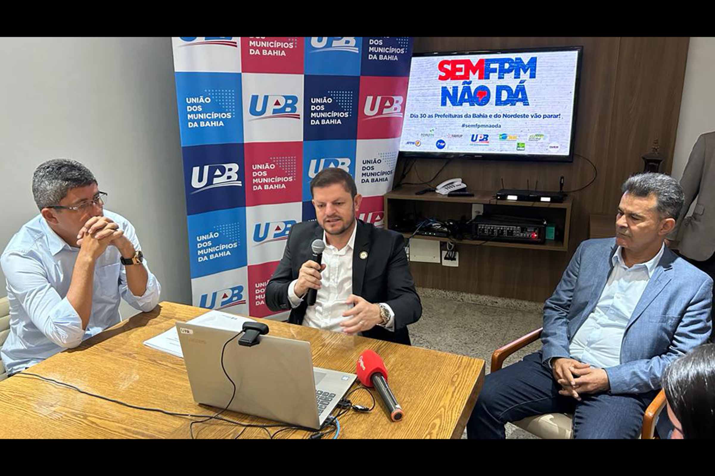 UPB convoca reunião emergencial para discutir crise financeira.