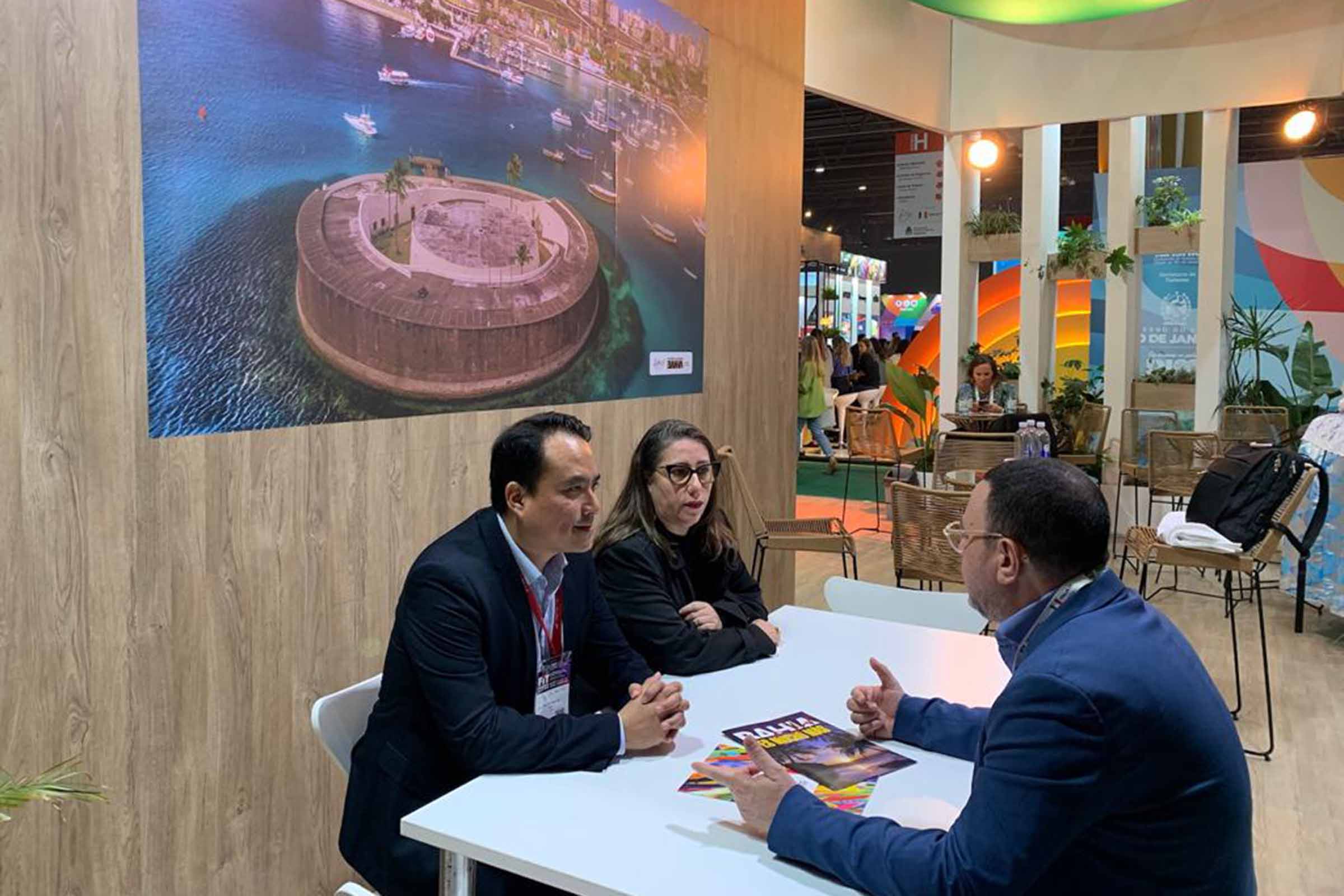 Anúncio na Feira Internacional de Turismo em Buenos Aires revela incremento na oferta de voos para destinos turísticos na Bahia.