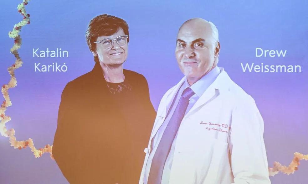 Bioquímica húngara Katalin Karikó e pesquisador americano Drew Weissman receberam o prêmio.