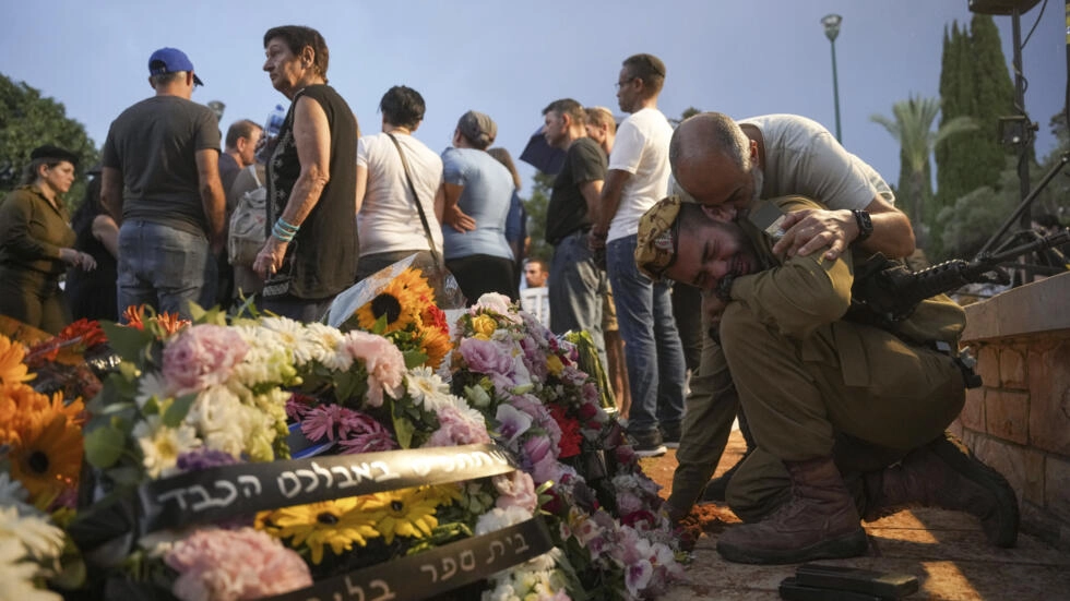 O conflito em Gaza intensifica-se, enquanto o Papa faz apelo à libertação de reféns. (Foto: Erik Marmor/AP)
