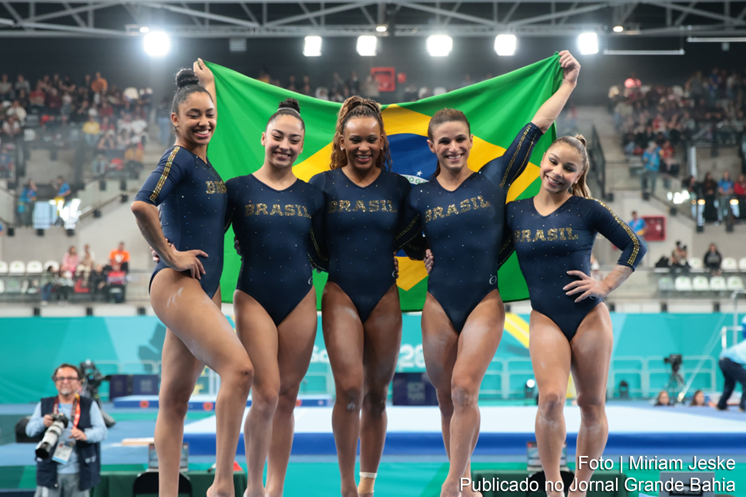 Equipe de ginástica artística feminina do Brasil brilha no Pan-Americano de Santiago, garantindo a medalha de prata.