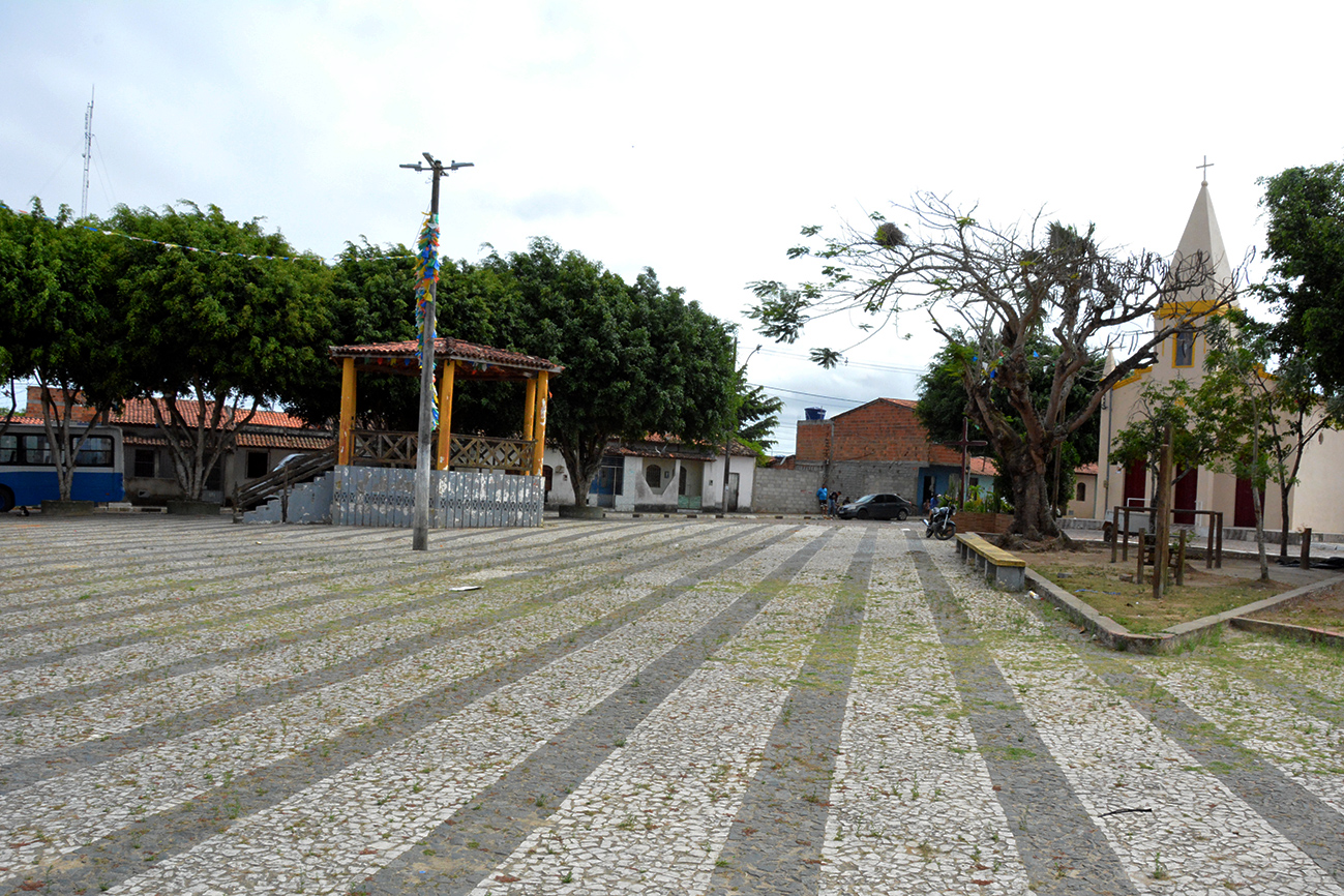 O projeto abrange melhorias que vão desde a substituição do calçamento até a instalação de equipamentos para atividades físicas. (Foto: Valdenir Lima/PMFS)