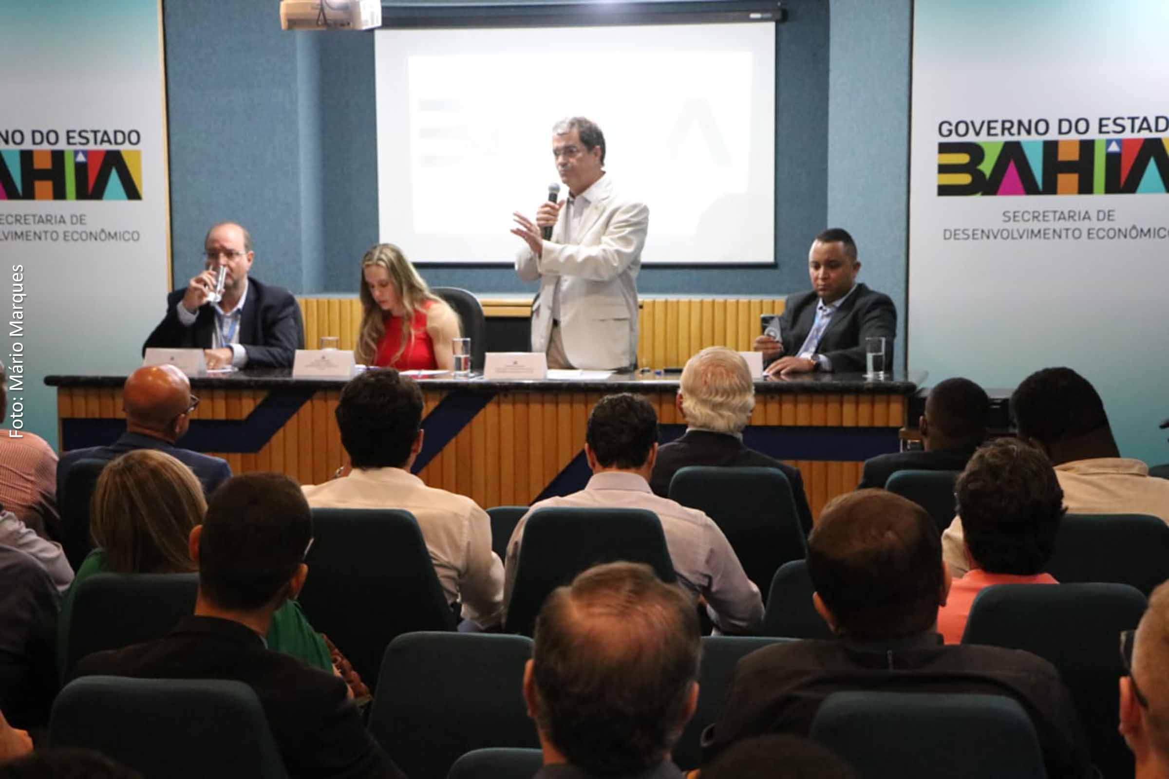 Protocolos de intenções garantem R$ 183 milhões em investimentos e 4 mil empregos em municípios da Bahia