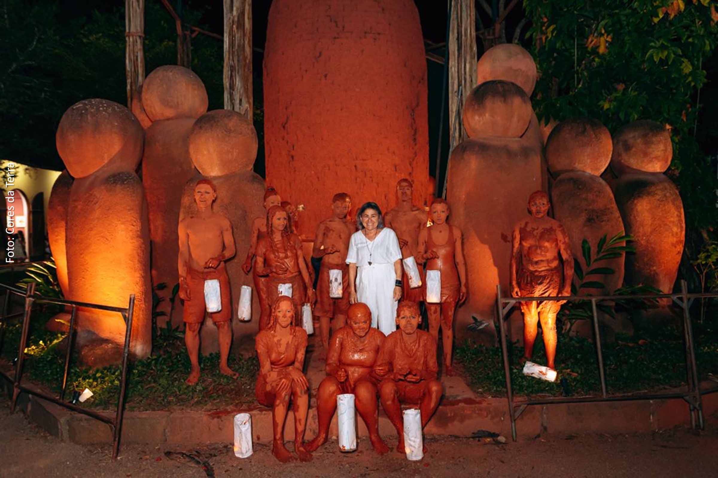 Esculturas gigantes de argila transformadas em cerâmica se tornam uma atração turística única na Bahia.