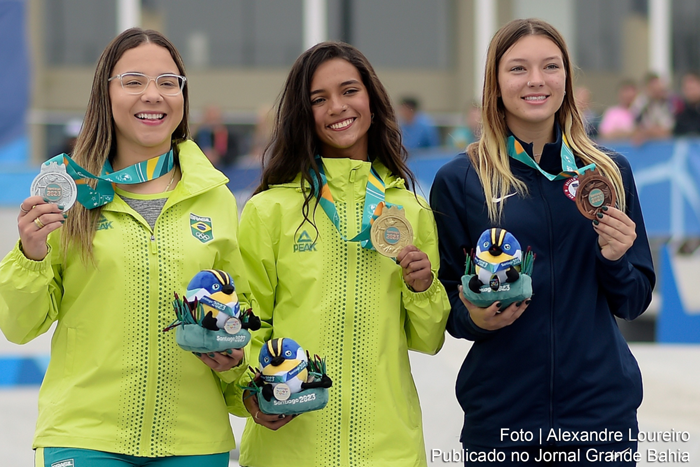 Rayssa Leal, a "Fadinha do Skate," brilha com ouro no skate street e garante dobradinha com Pâmela Rosa.