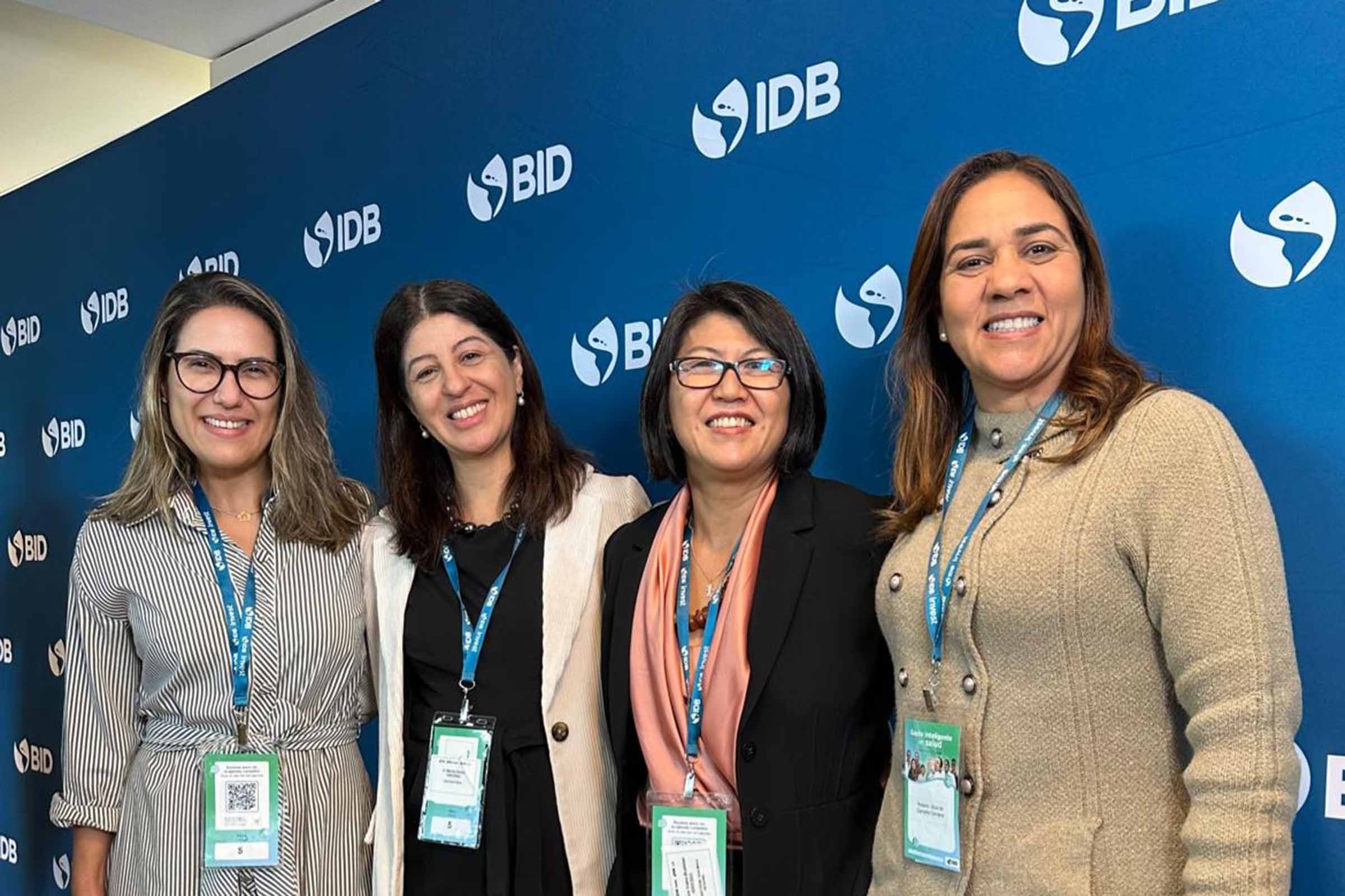 Secretária Roberta Santana e membros da SESAB participam do fórum internacional "Gastos Inteligentes em Saúde".