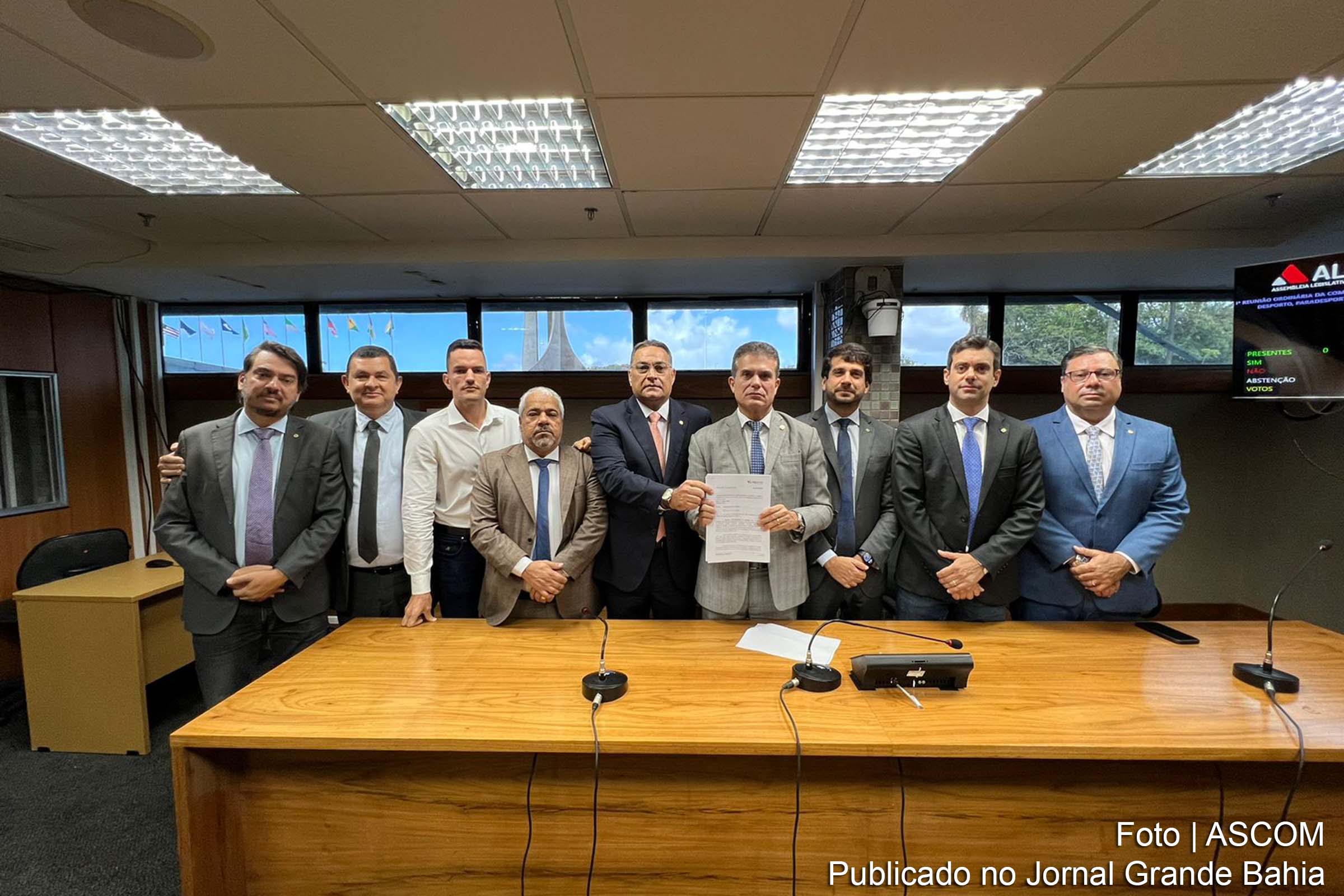 José Bartolomeu, presidente da ViaBahia, gera revolta ao faltar à convocação na Assembleia Legislativa da Bahia.