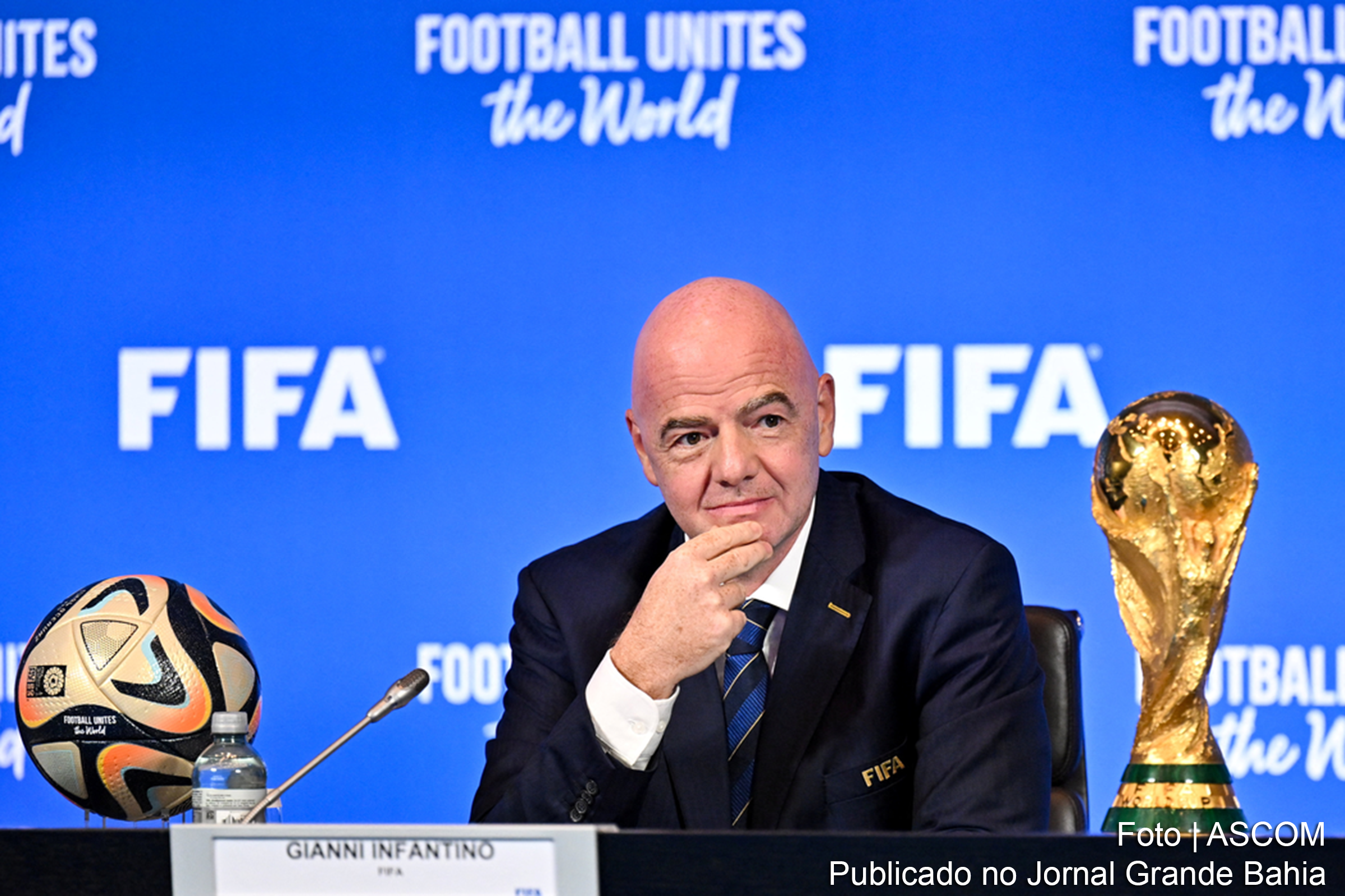 Presidente da FIFA, Gianni Infantino, revela escolha da Arábia Saudita como sede da Copa de 2034.