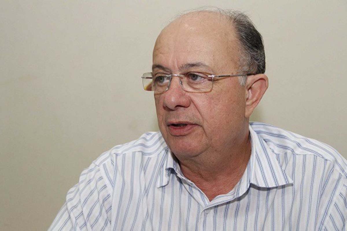 A Justiça Estadual da Bahia, através do Juiz Nunisvaldo dos Santos, arquivou Ação Civil de Improbidade Administrativa movida pelo Ministério Público Estadual (MPE) contra o ex-prefeito de Feira de Santana, José Ronaldo de Carvalho.