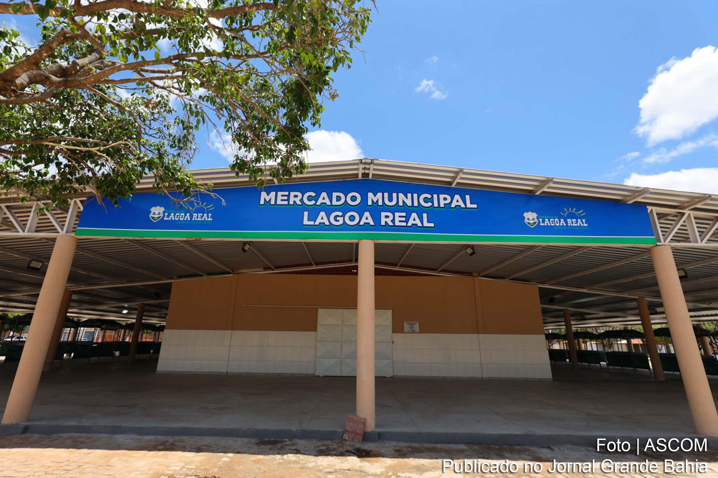 Investimentos do Governo do Estado ampliam mercado municipal e beneficiam produtores locais.