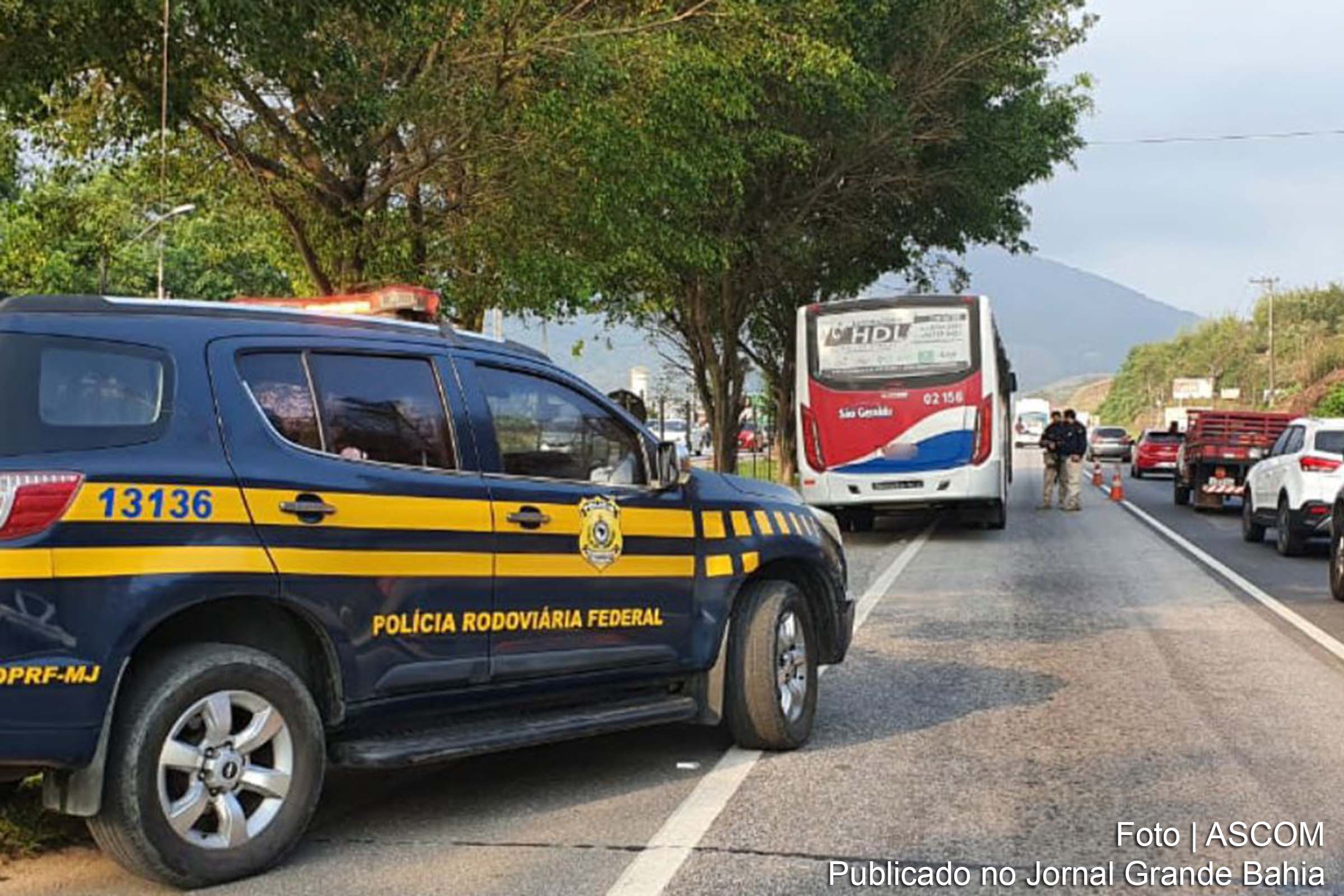 Balanço da Polícia Rodoviária Federal revela redução nos números de acidentes e mortes durante o feriado de finados em comparação com feriado anterior.