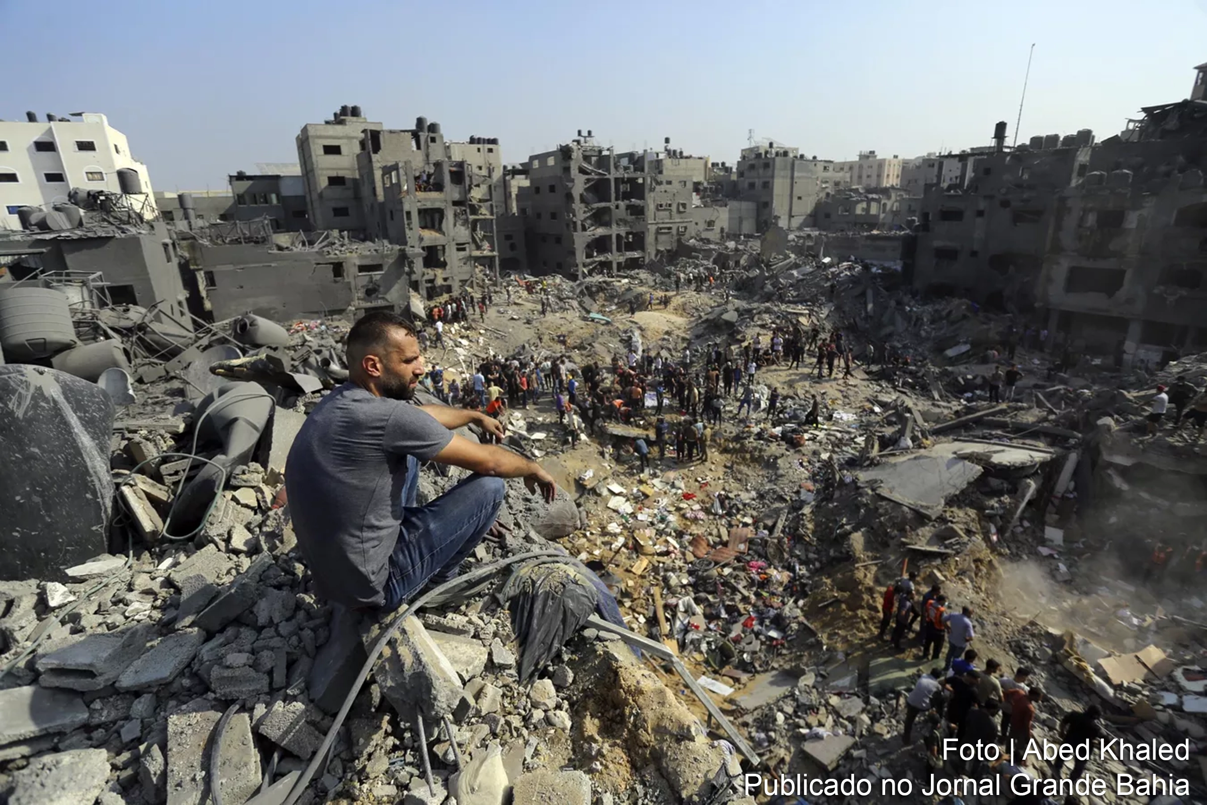 O documento também destacou a necessidade do fornecimento de água, alimentos, medicamentos e combustível suficientes à Faixa de Gaza.