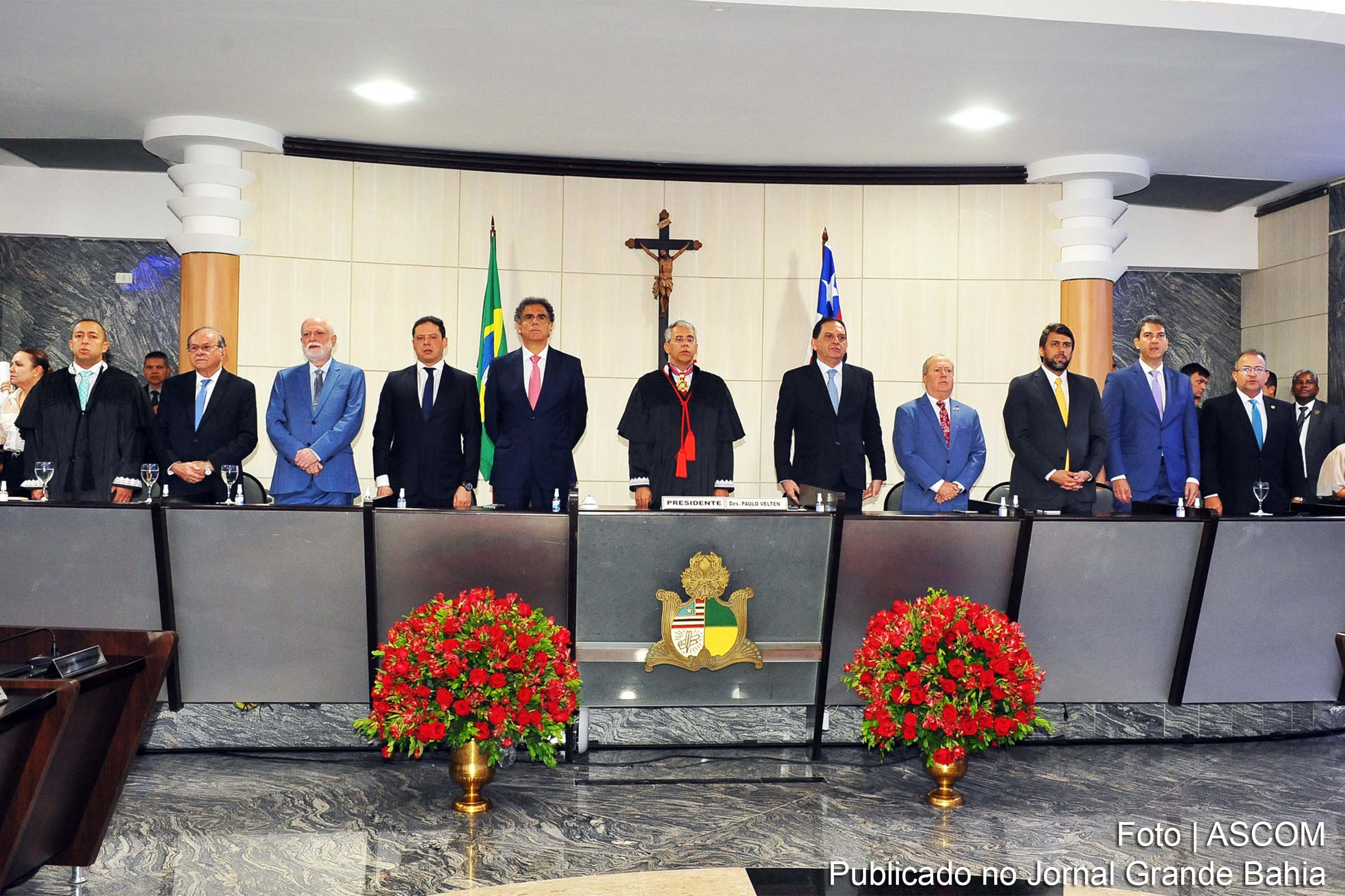 Desembargador Nilson Soares Castelo Branco recebe honraria em evento comemorativo aos 210 anos do TJMA.