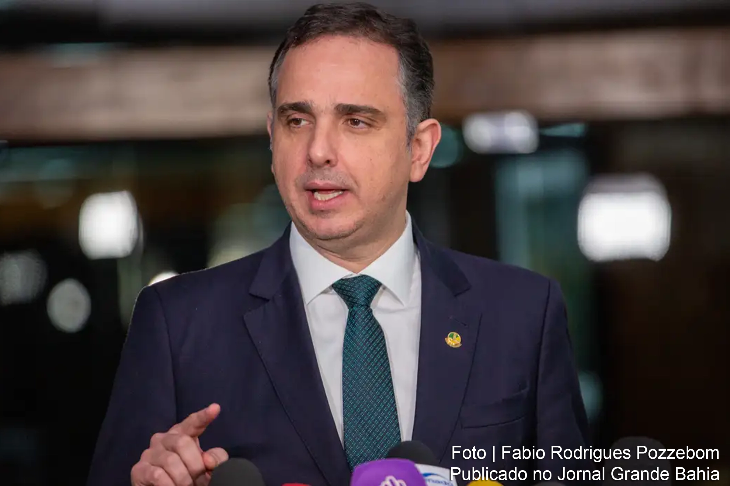 Presidente do Senado afirma que ministros do STF não devem se sobrepor a outros poderes