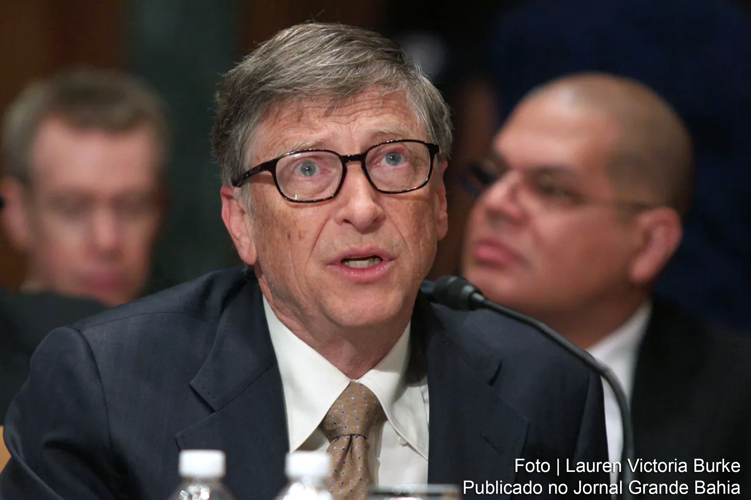 Em artigo, o fundador da Microsoft, Bill Gates, elogia o Sistema Único de Saúde do Brasil e destaca seu impacto transformador.