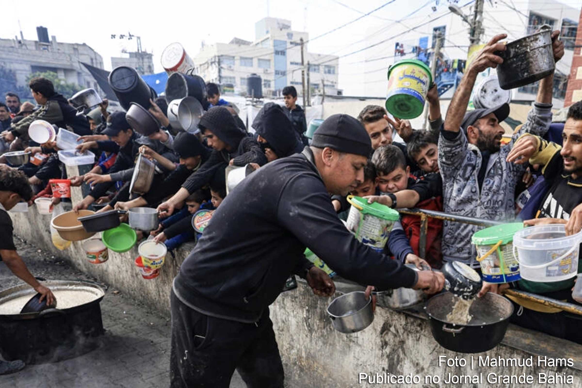Jehad Abu Hassan, da ONG Primeiras Urgências, relata a escassez de alimentos e condições precárias em meio ao conflito entre Israel e Hamas.