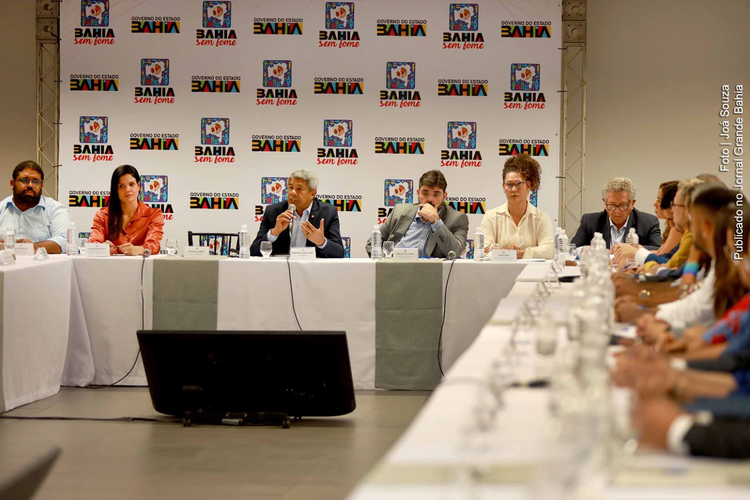 Em encontro com secretariado, governador Jerônimo Rodrigues faz balanço do 1º ano de gestão, planeja 2024 e sanciona PPA da Bahia