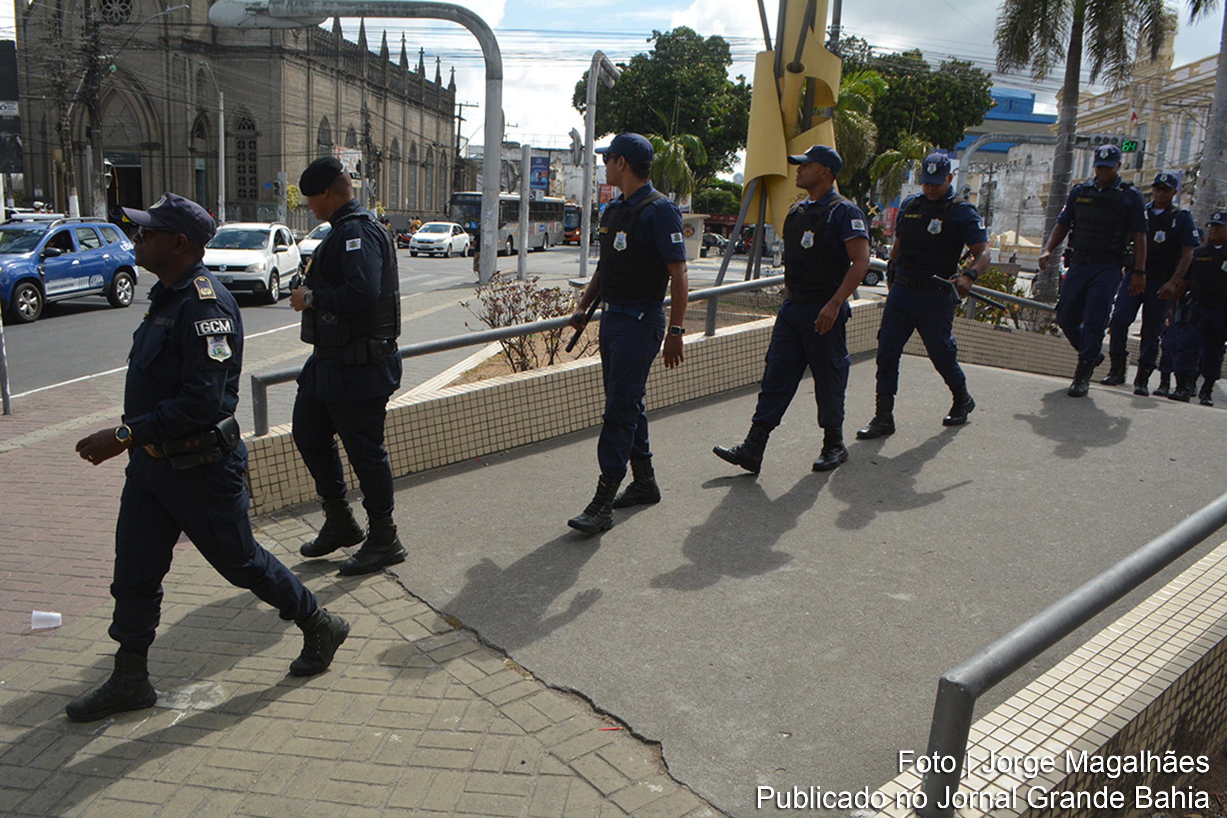 Atuação preventiva da Guarda Municipal em Feira de Santana resulta em apreensões significativas e apoio à comunidade ao longo de 2023.