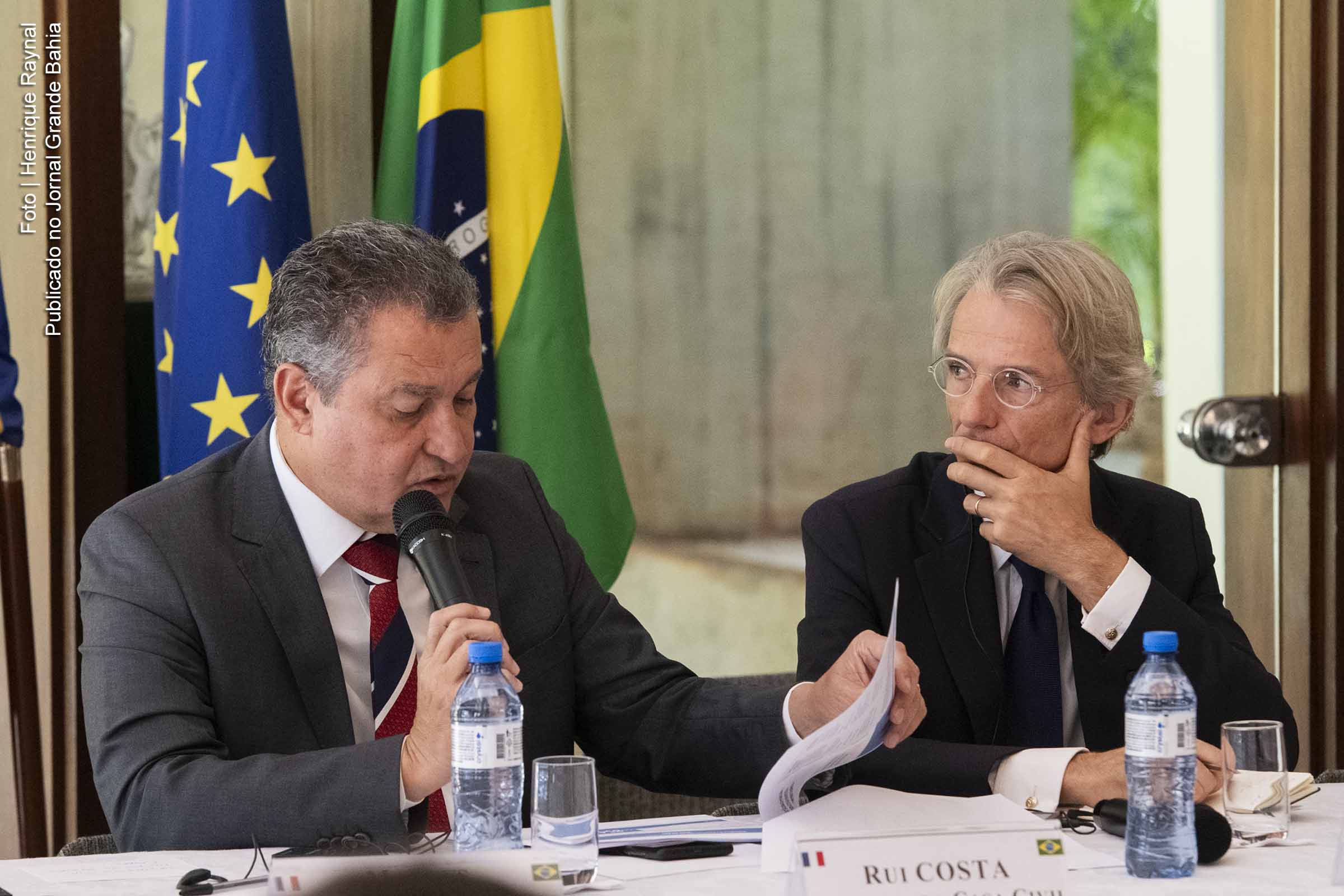 Ministro Rui Costa apresenta carteira de projetos do Novo PAC a Conselheiros de Comércio Exterior da França em encontro na embaixada francesa em Brasília.