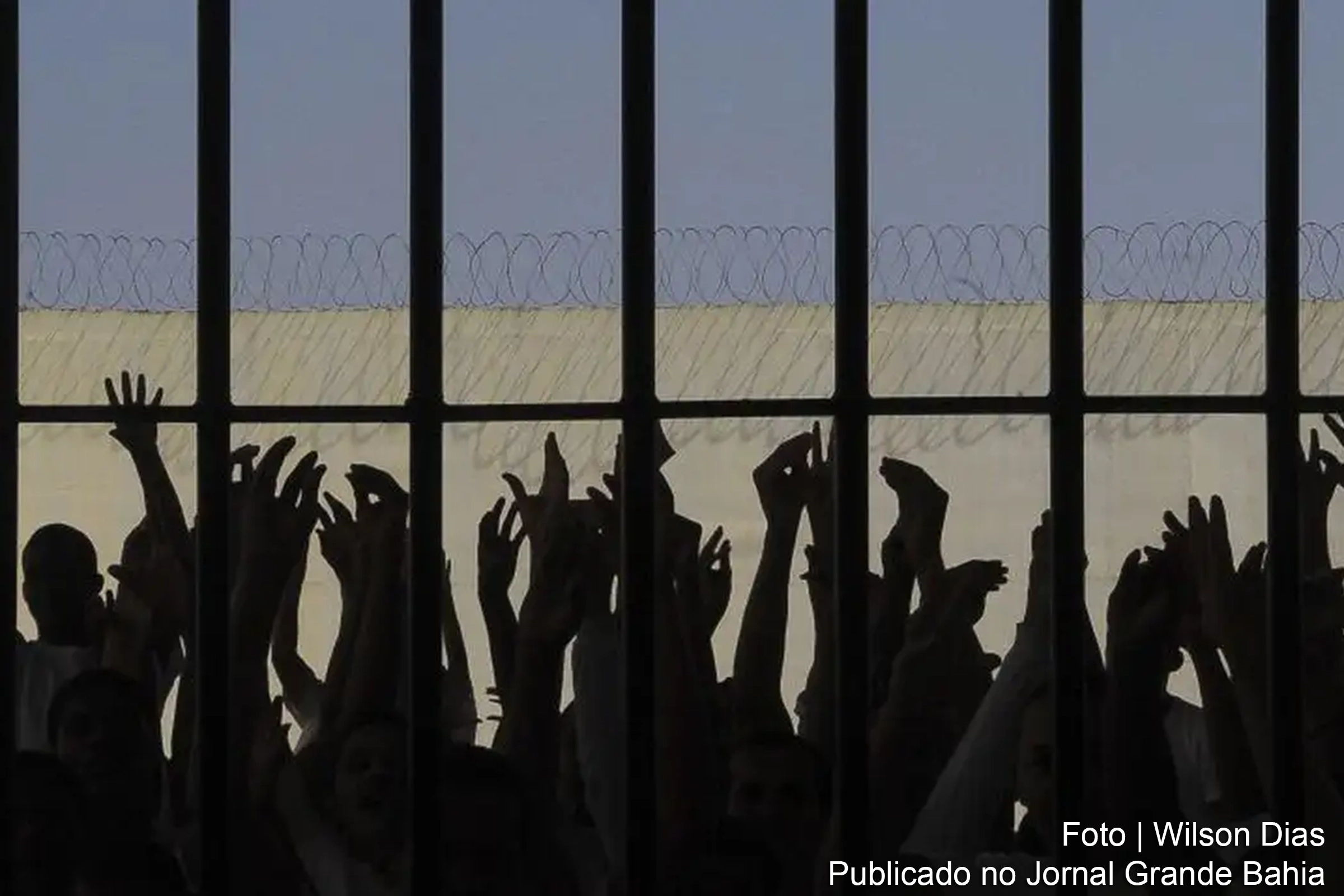 Decreto publicado no Diário Oficial da União traz critérios específicos para o perdão presidencial coletivo, excluindo condenados por crimes contra o Estado Democrático de Direito.
