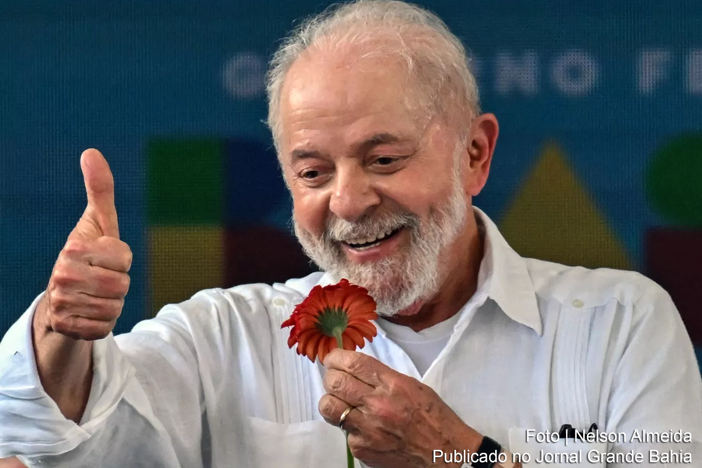 Presidente Lula classifica como "fato histórico" a aprovação da reforma tributária e elogia atuação do ministro da Fazenda, Fernando Haddad.